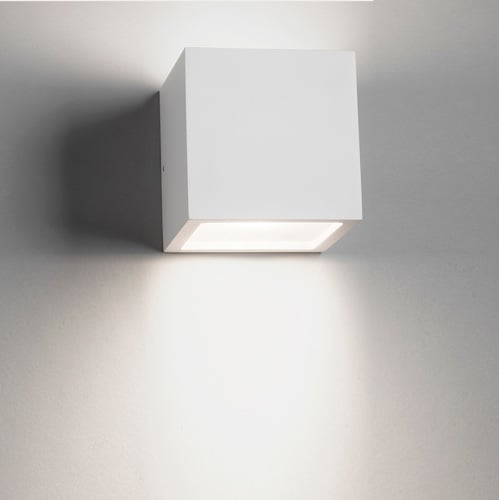9098034 CUBE XL LED VÆGLAMPE HVID IP54 2X6W 256185 Forlænget WEB