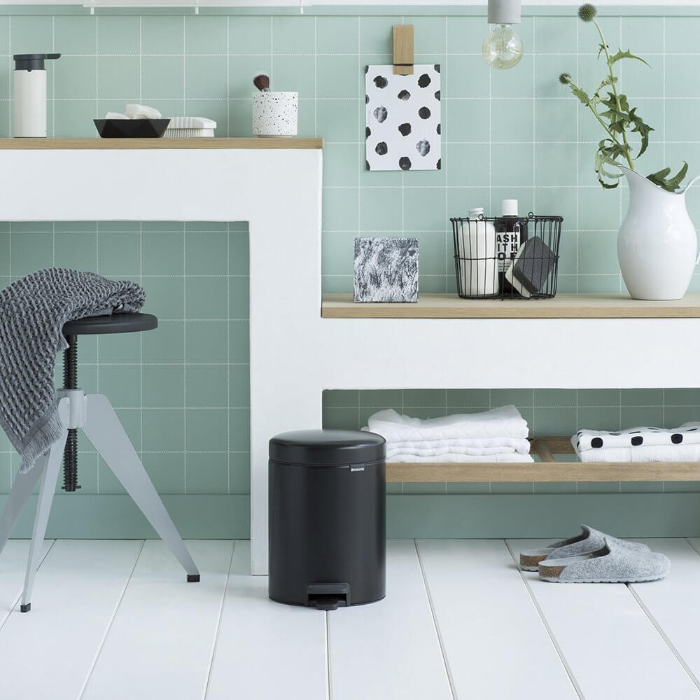 9120484 BRABANTIA NEWICON 5L MAT SORT 3