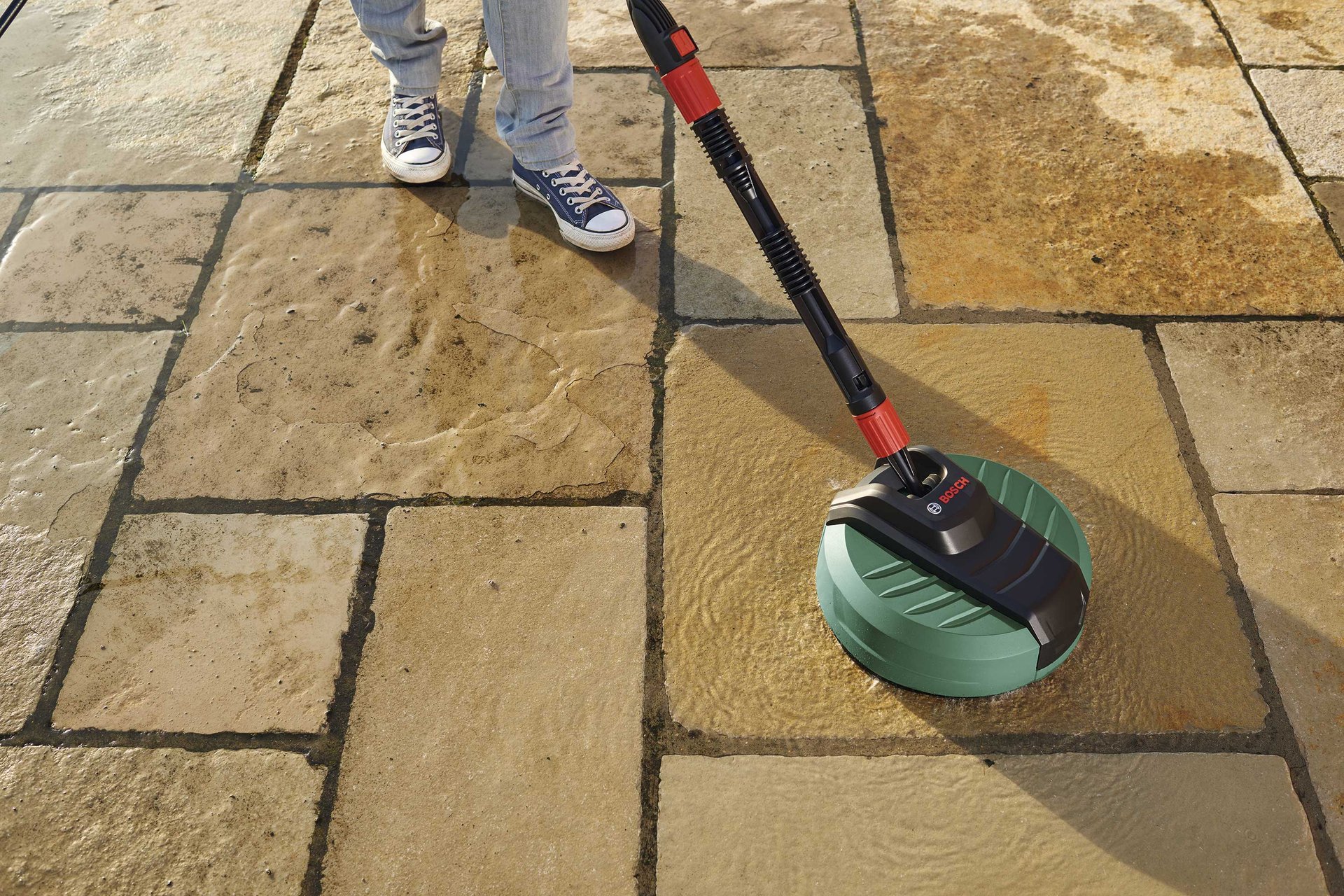 7437721 BOSCH TERRASSEVASKER AQUASURF 1