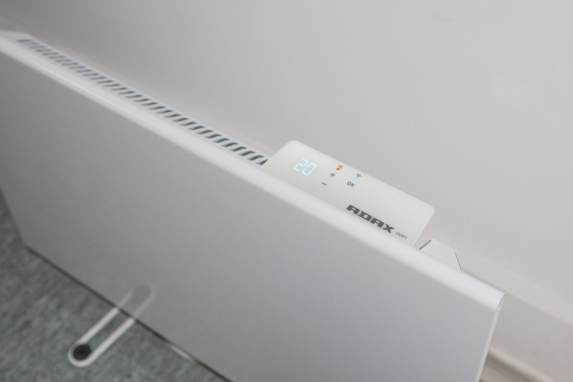 Adax Neo Wifi Elradiator Adax Element Adax Neo H WT Wifi Svart