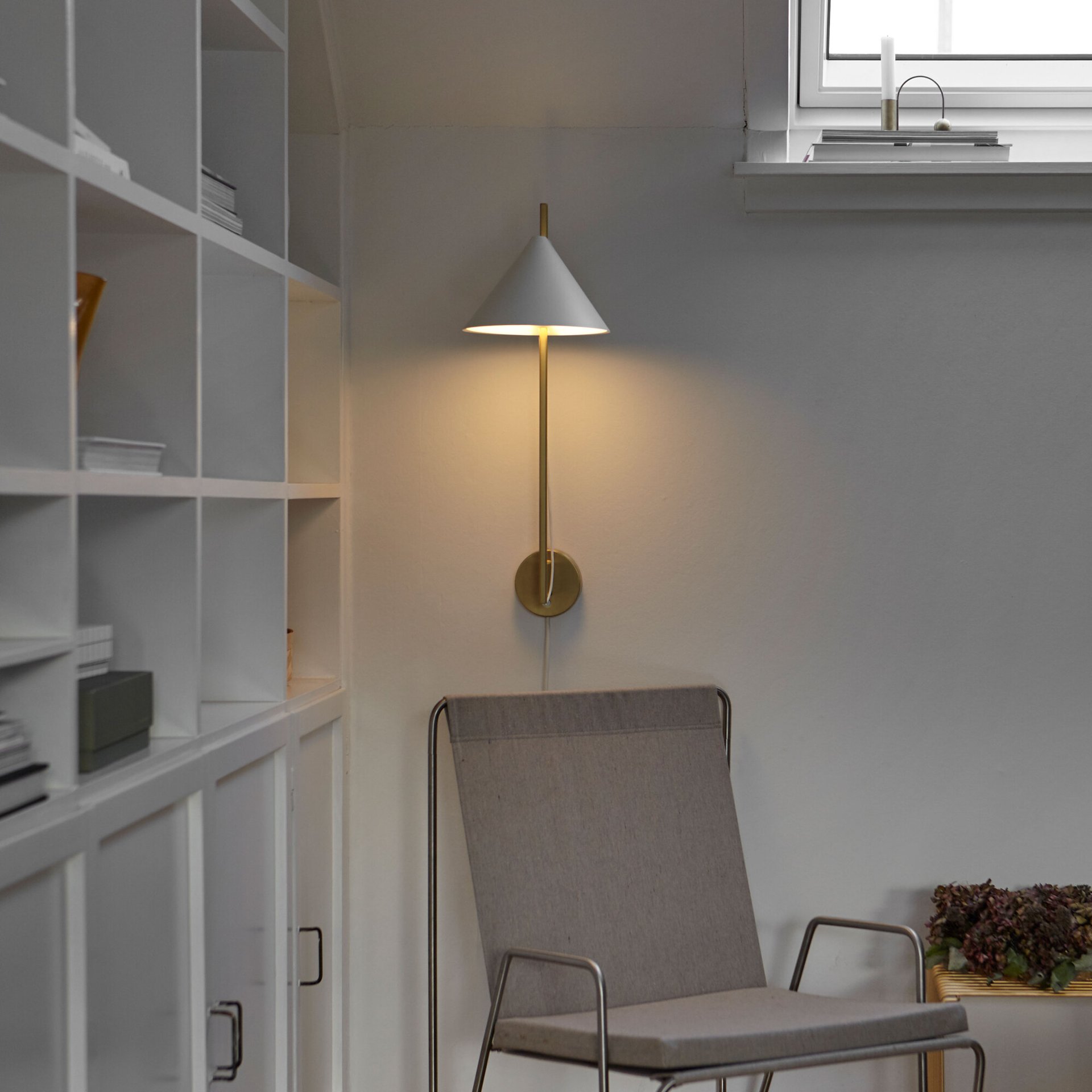 9133299 YUH LED VÆGLAMPE HVID 3
