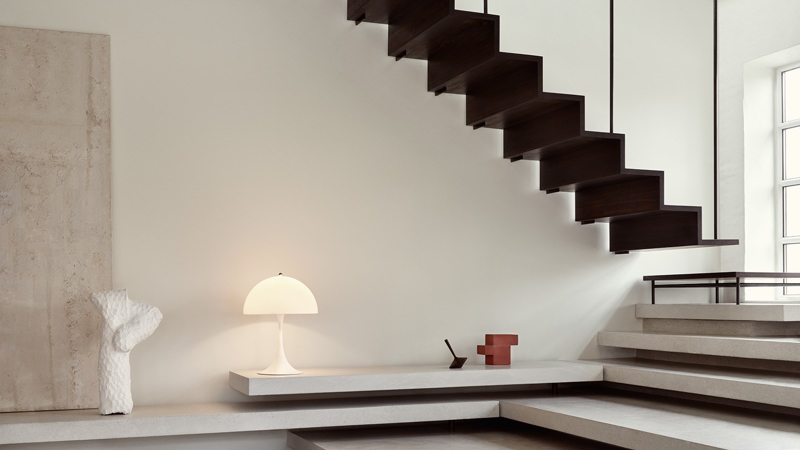 9139372 PANTHELLA BORDLAMPE 28W E27 1