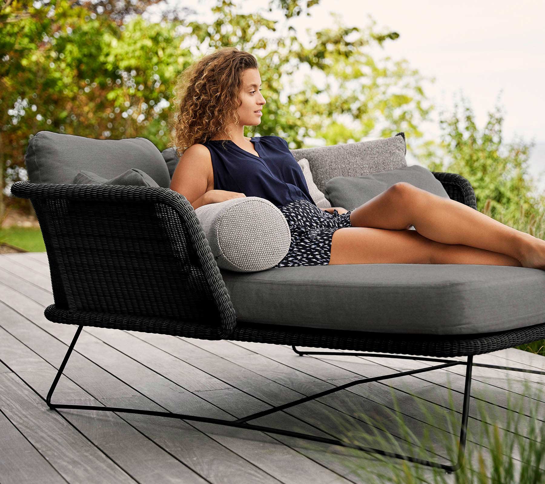 9139685 CANE LINE HORIZON DAYBED1