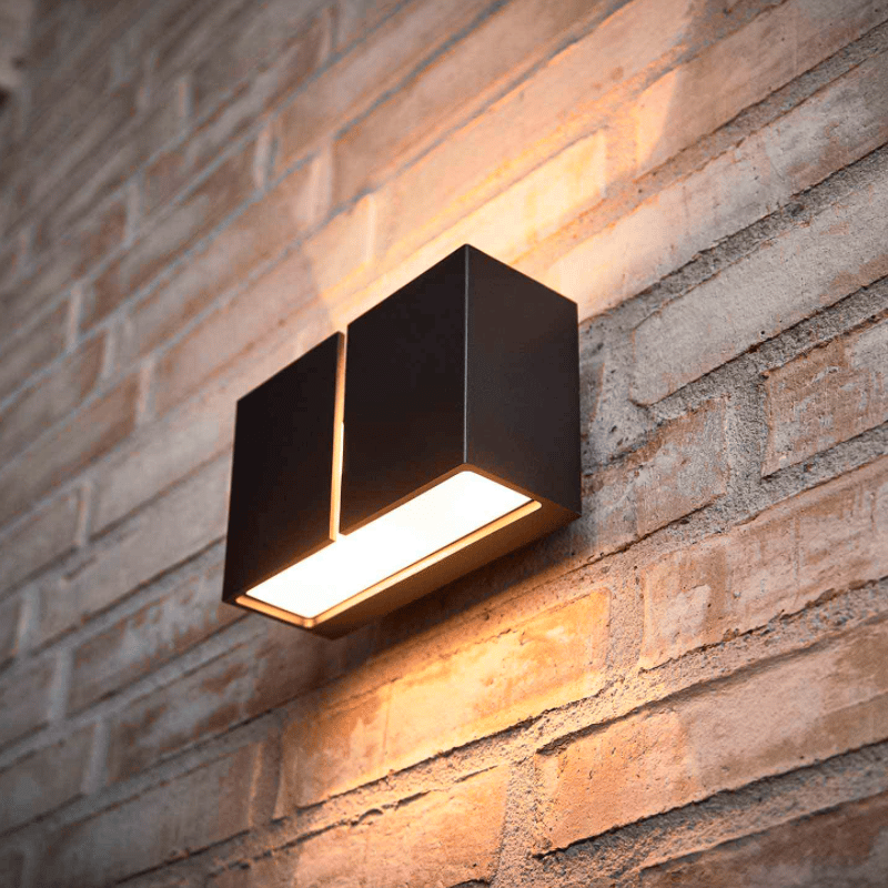 9140565 ASK UDENDORS VAGLAMPE IP65 SORT 2