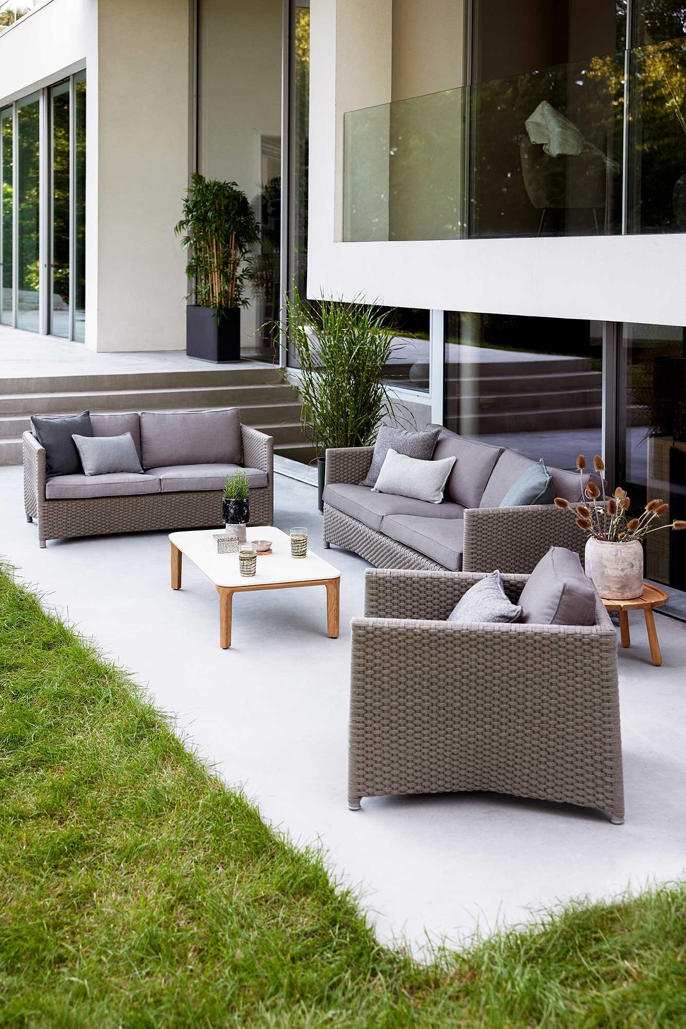 9142391 CANE LINE DIAMOND LOUNGESTOL 2