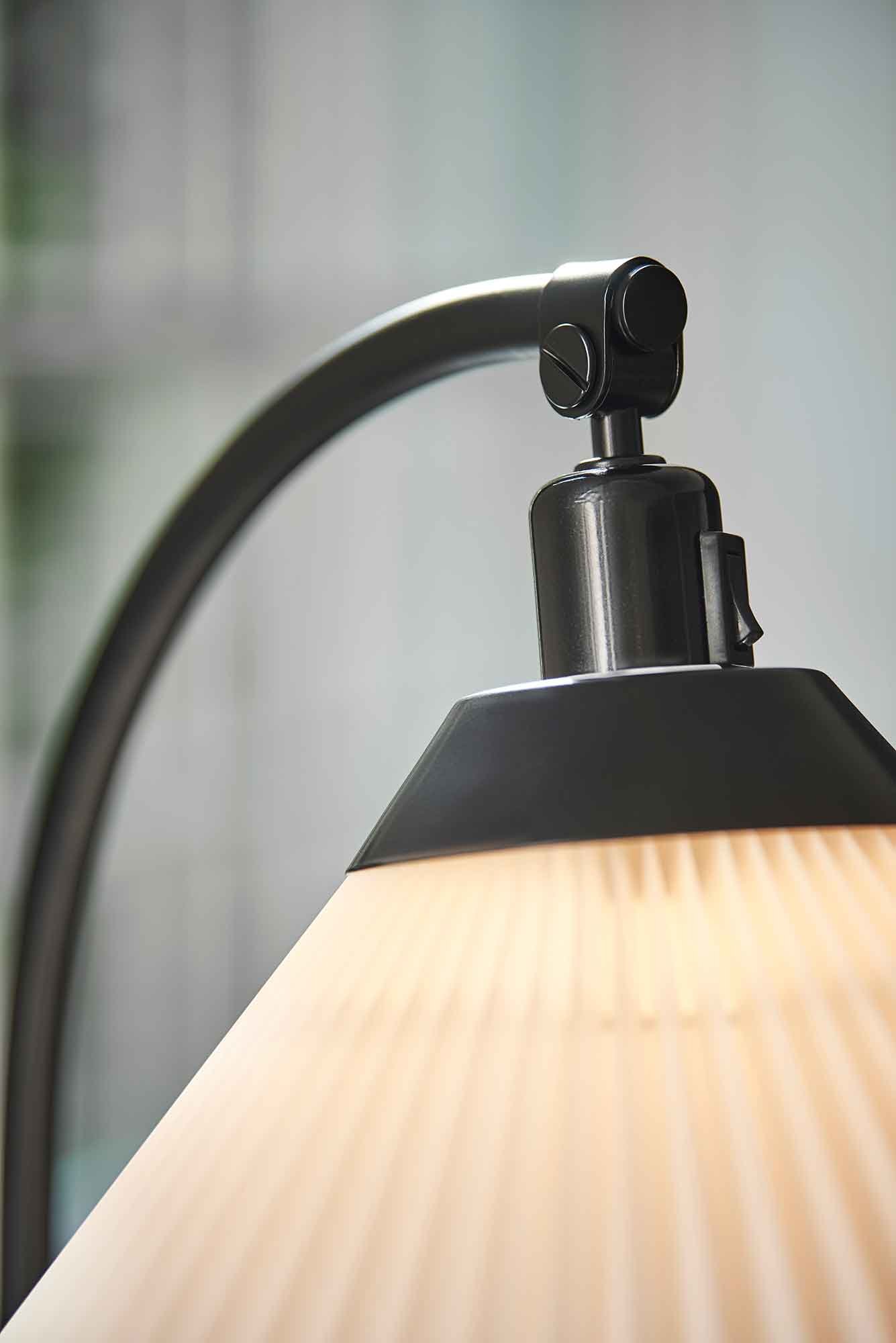 9144571 LE KLINT GULVLAMPE MODEL 368 3