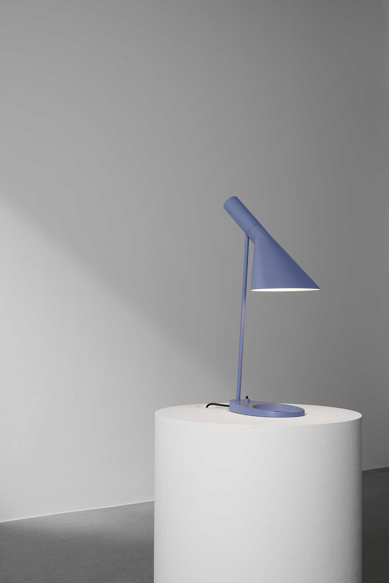 9144725 AJ BORDLAMPE 20W E27 3