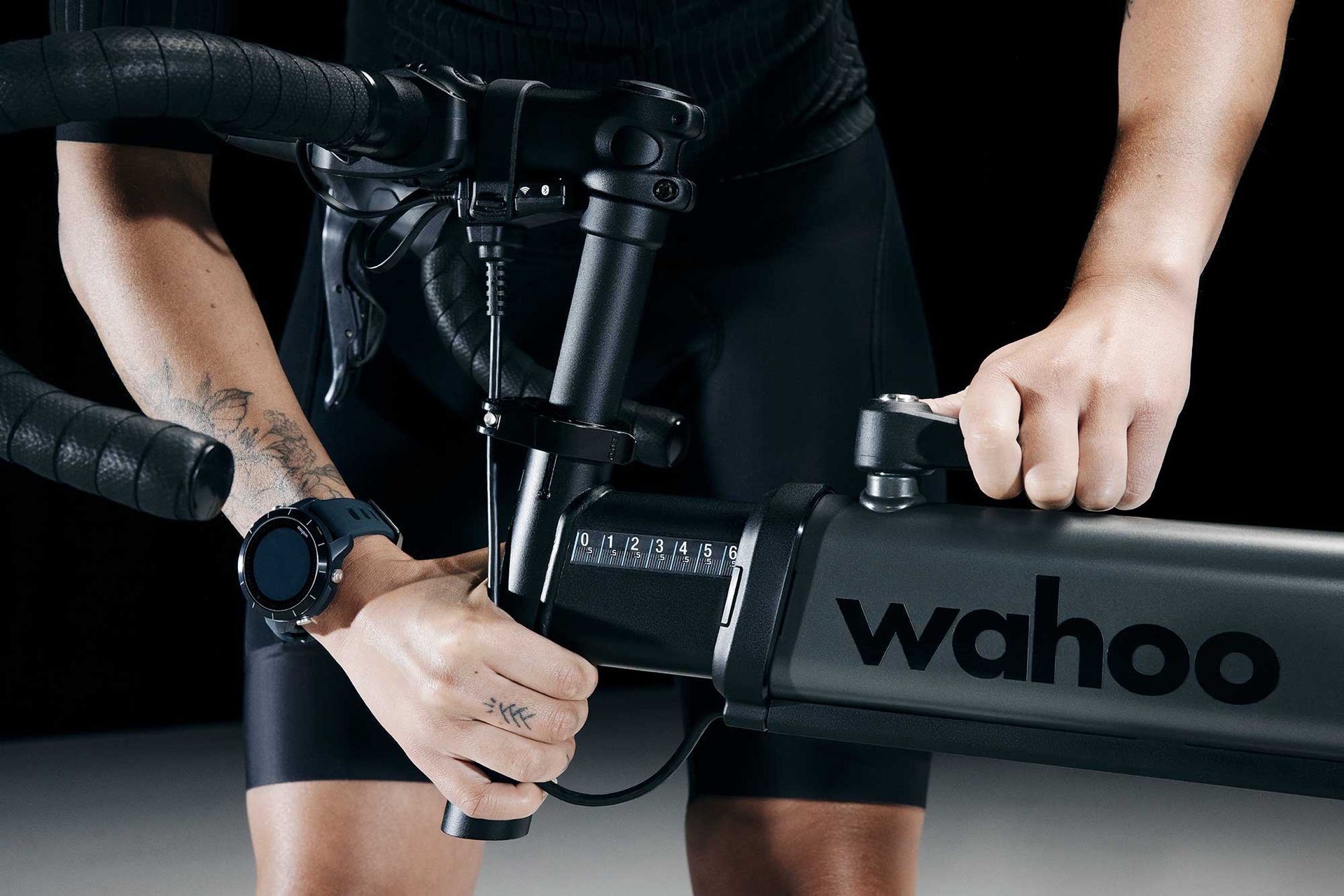 9144824 WAHOO KICKR BIKE SHIFT 8