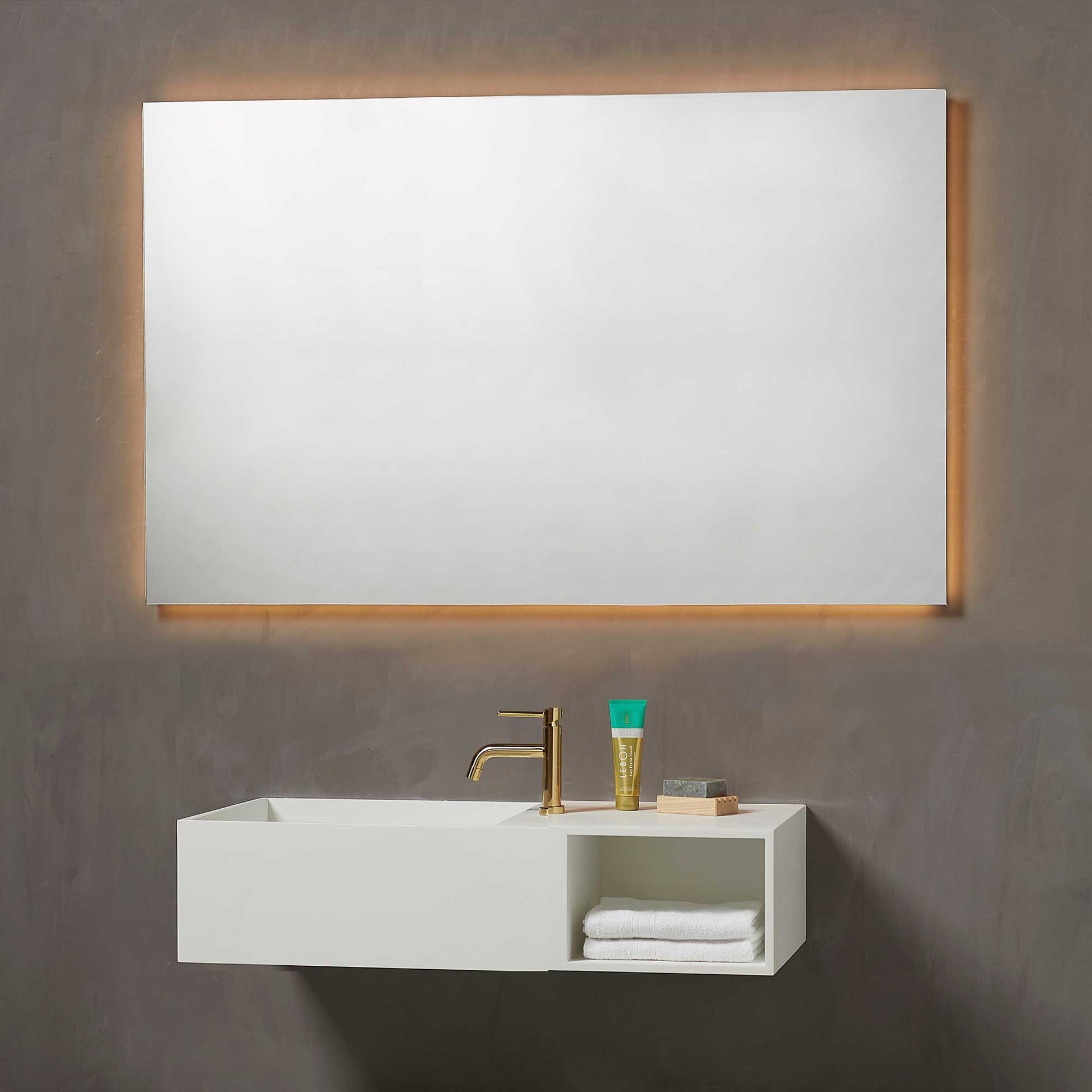 9144880 LOEVSCHALL SPEJL NIBE 120X75CM 2