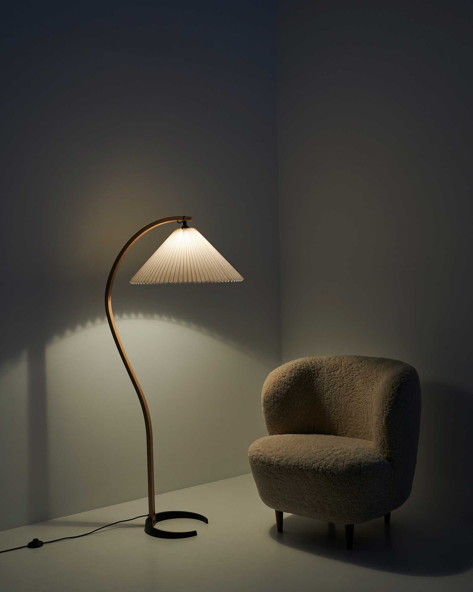 9145626 TIMBERLINE GULVLAMPE 3