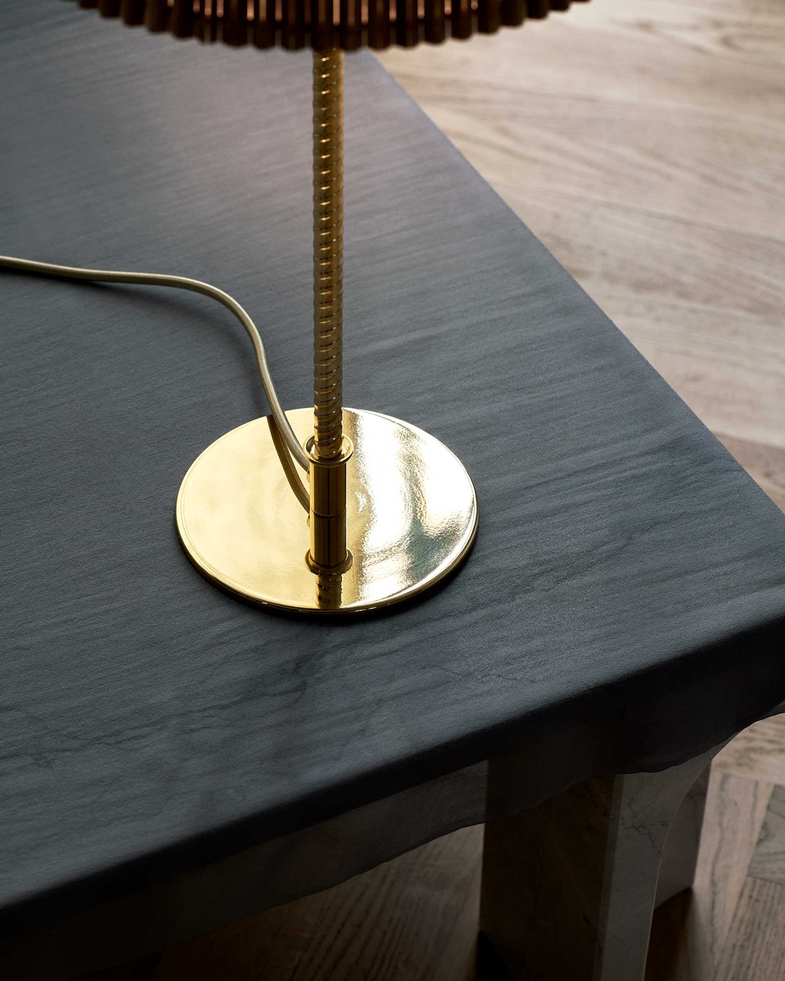 9145628 #9205 BORDLAMPE 5
