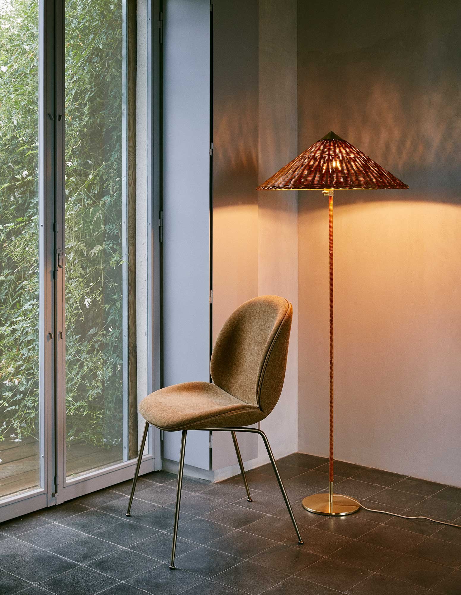 9145629 #9602 GULVLAMPE 3