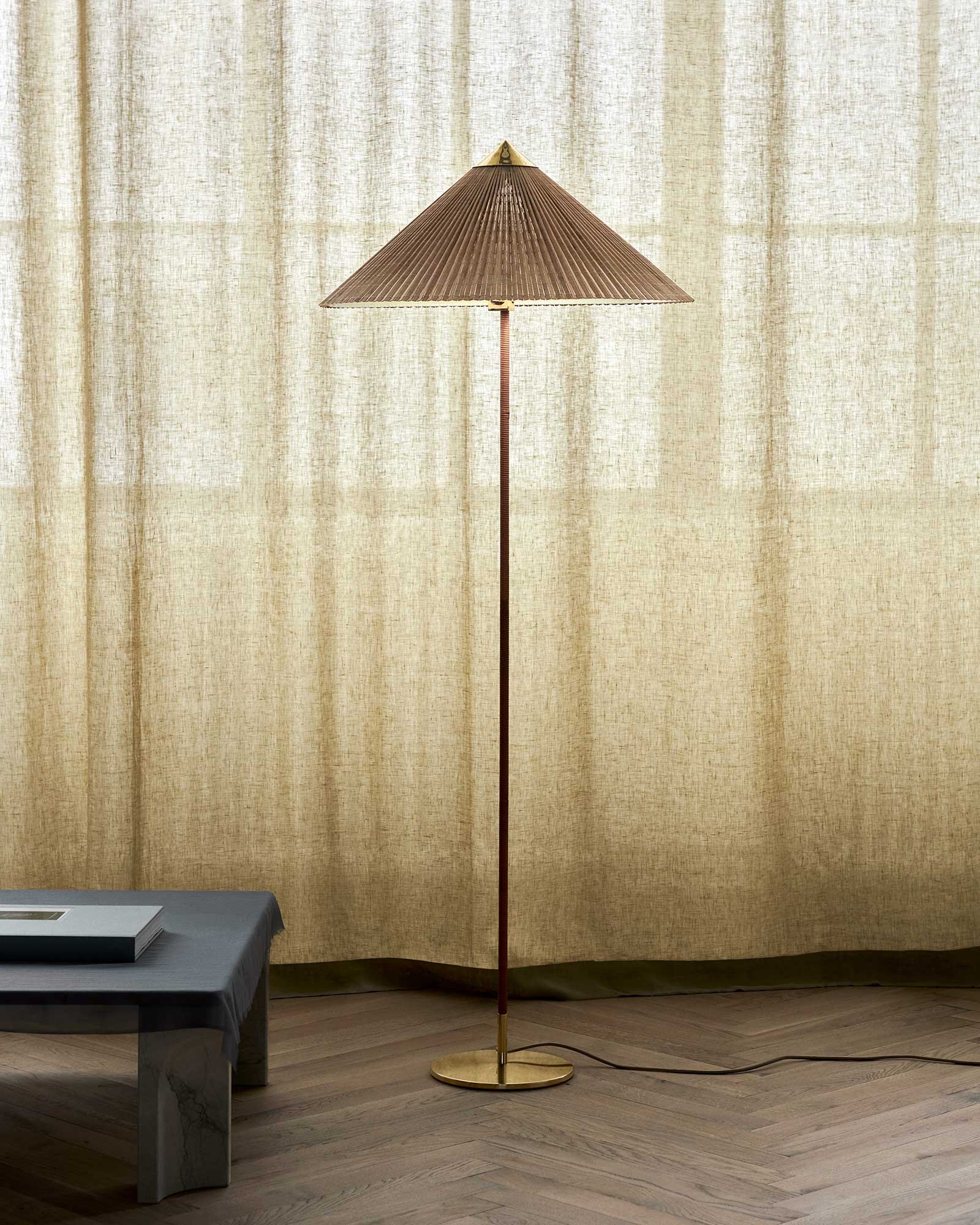 9145629 #9602 GULVLAMPE 4