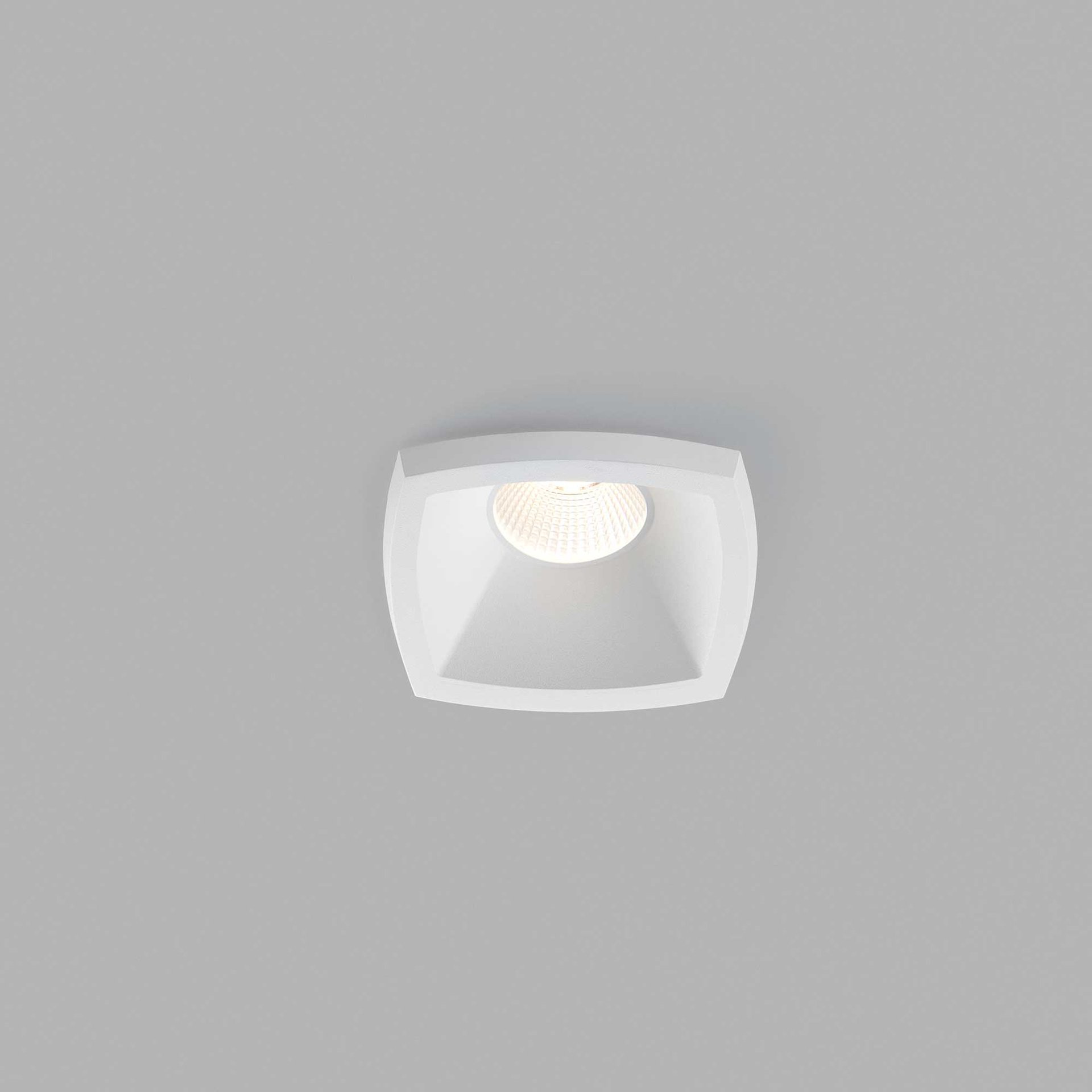 9145662 MIRAGE 1 White 2