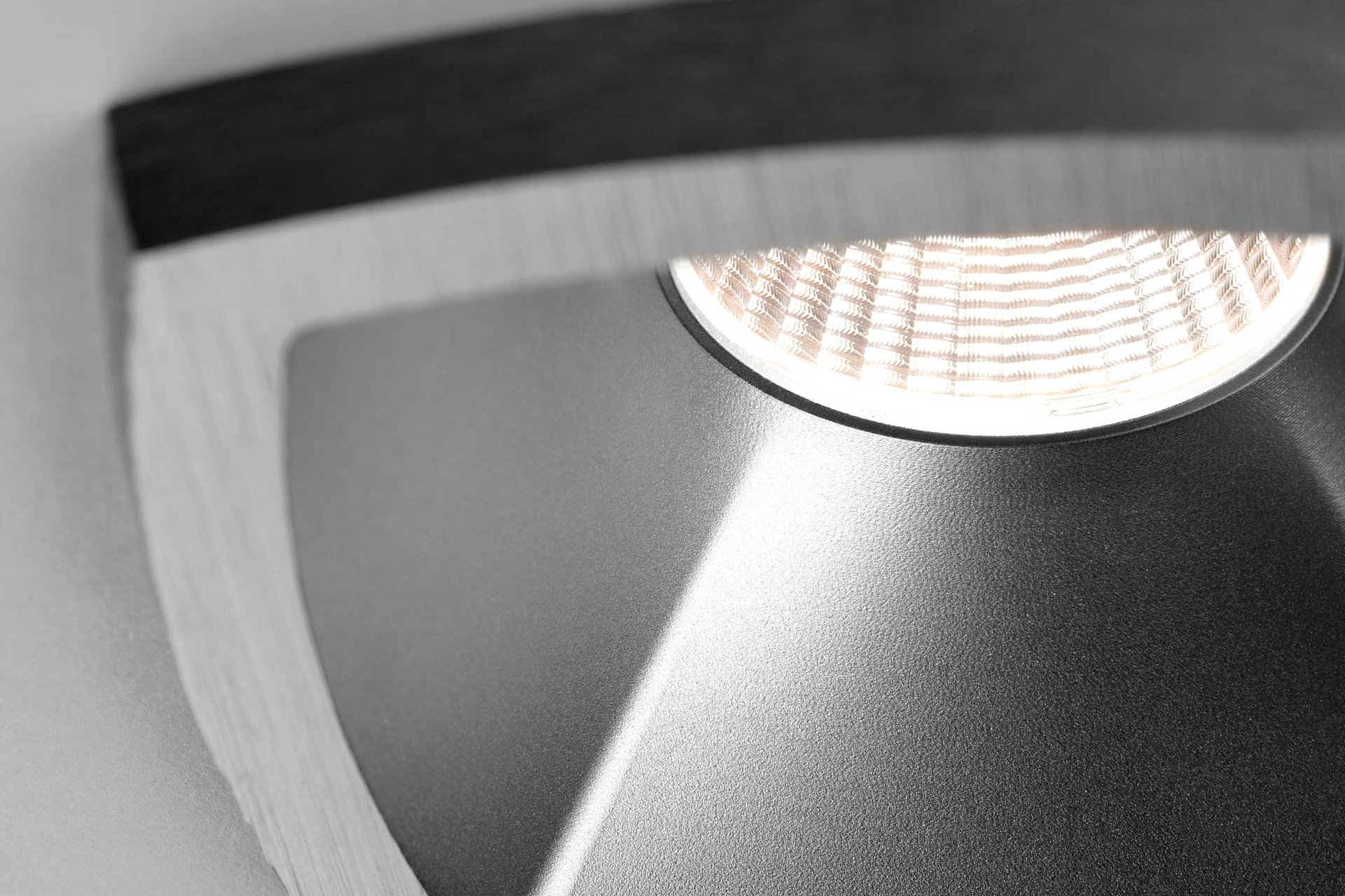9145663 MIRAGE 1 Titanium 4