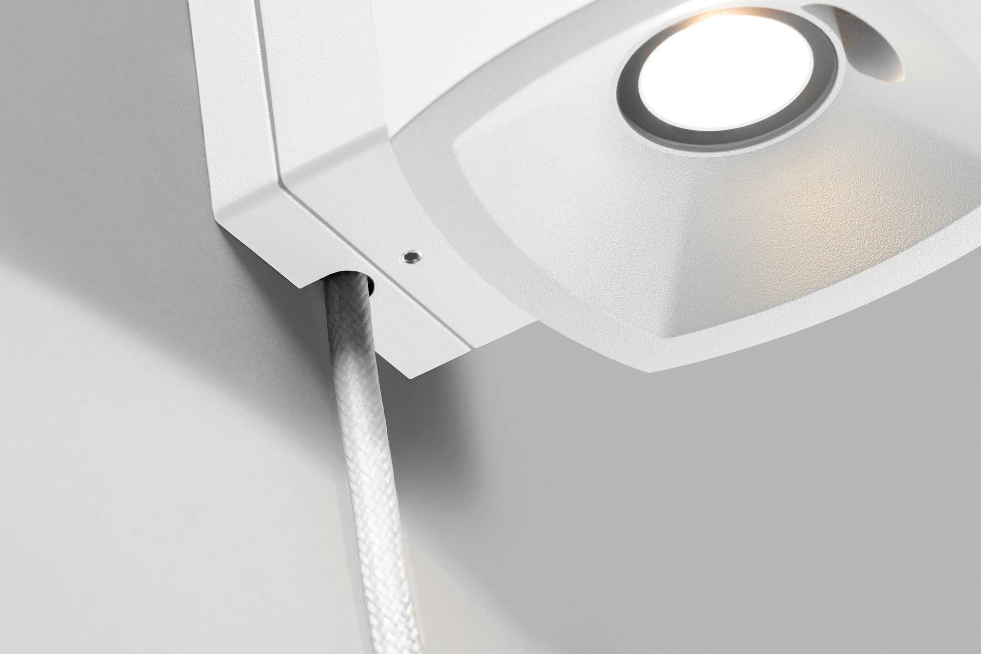 9145665 MIRAGE WALL 1 White 5