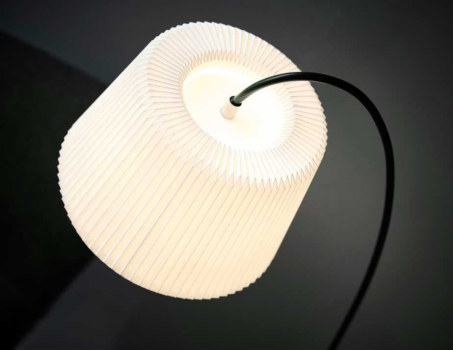 9145748 LE KLINT SNOWDROP GULVLAMPE 2