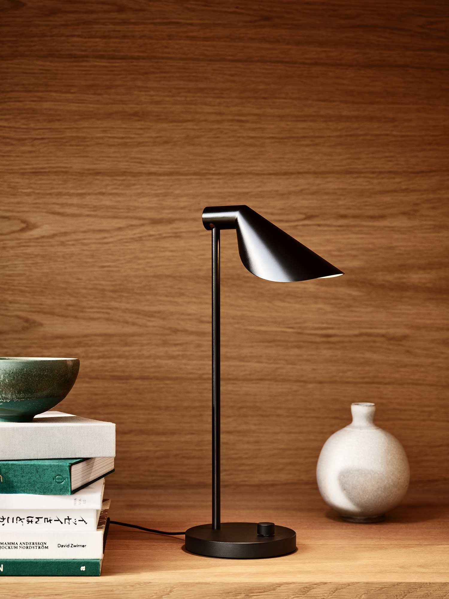 9145929 FH MS022 SORT PVD BORDLAMPE 2