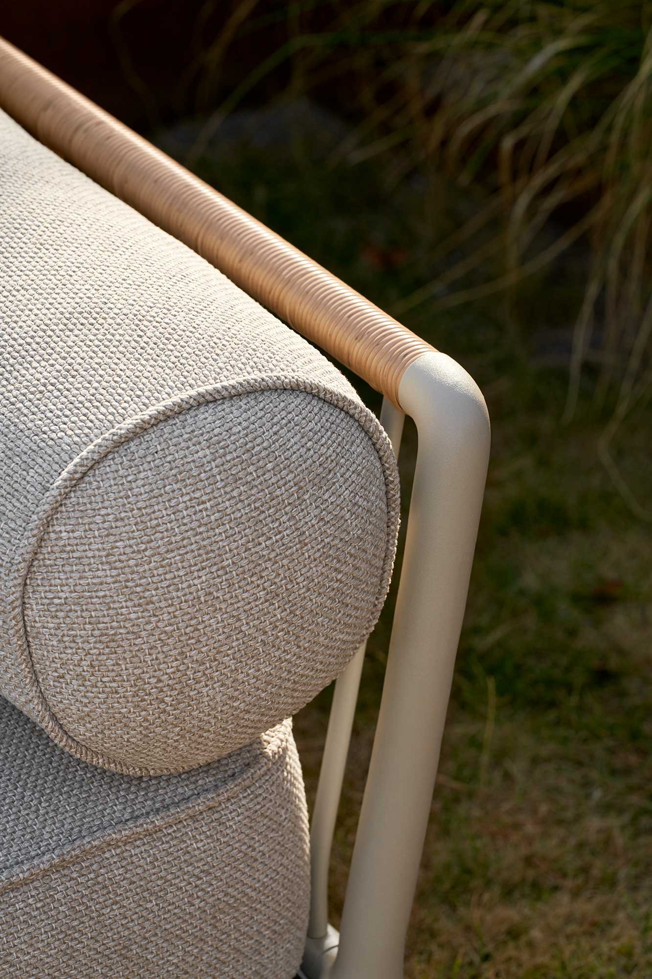 9146003 VIPP720 OPEN AIR HAVESOFA3