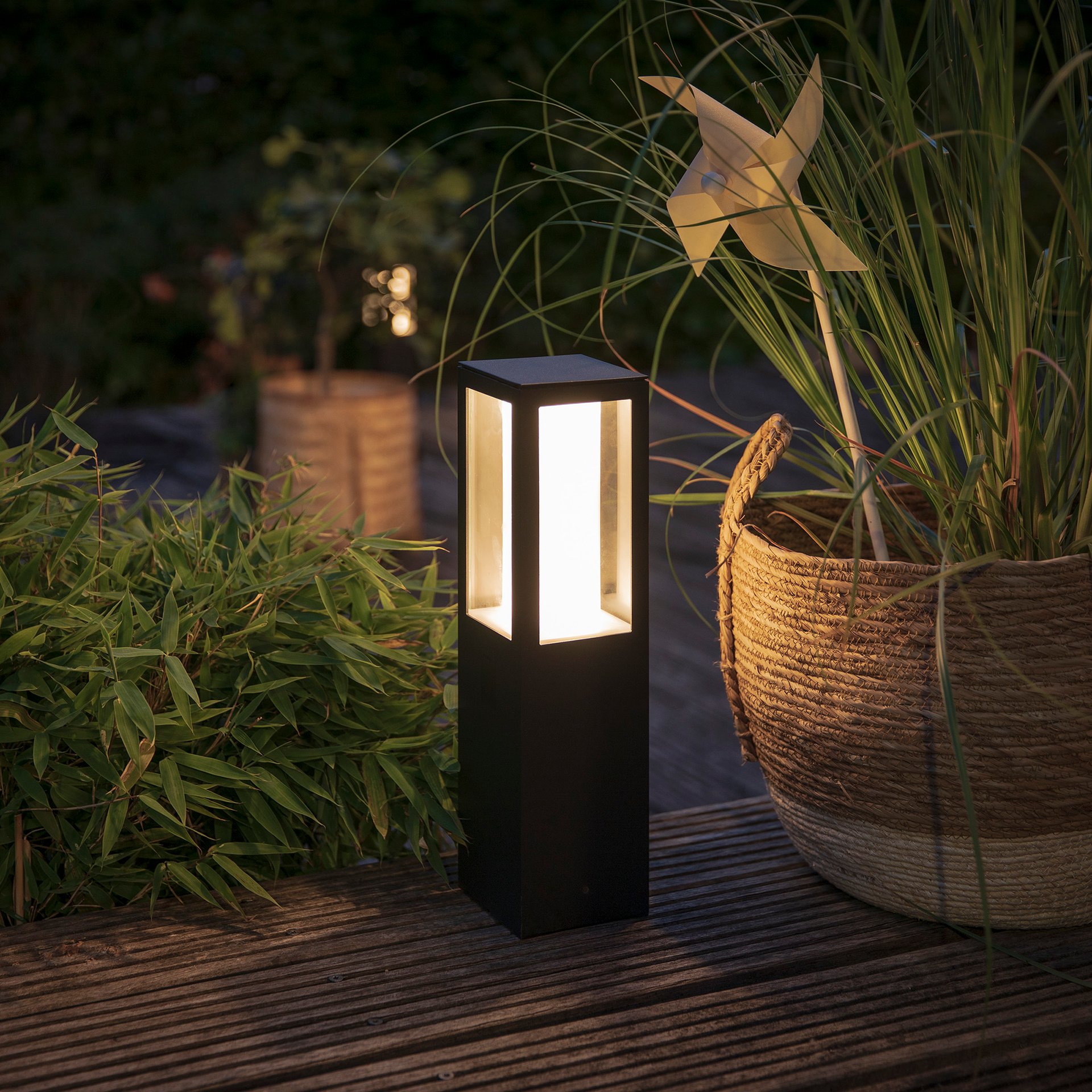 2034809 PHILIPS HUE IMPRESS 4