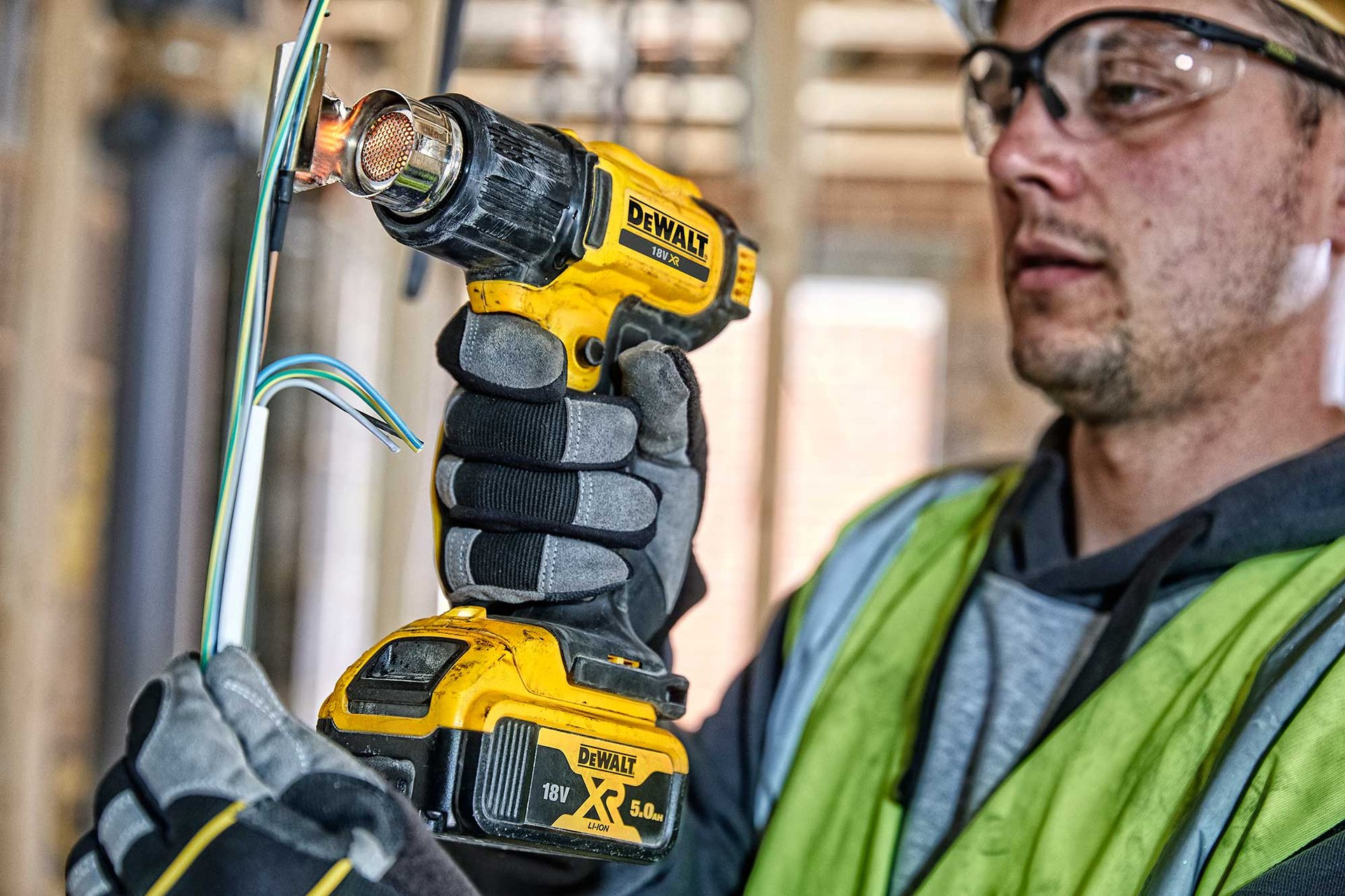 2072385 DEWALT 18V XR VARMEPISTOL 2