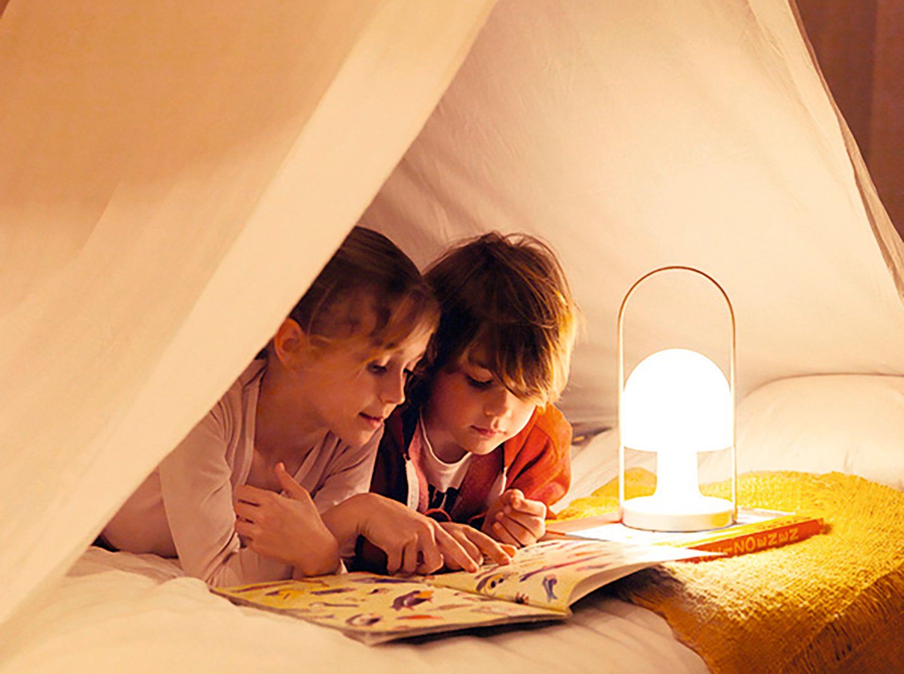 9110358 FOLLOW ME BORDLAMPE