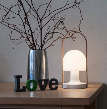 9110358 Follow Me Bordlampe1