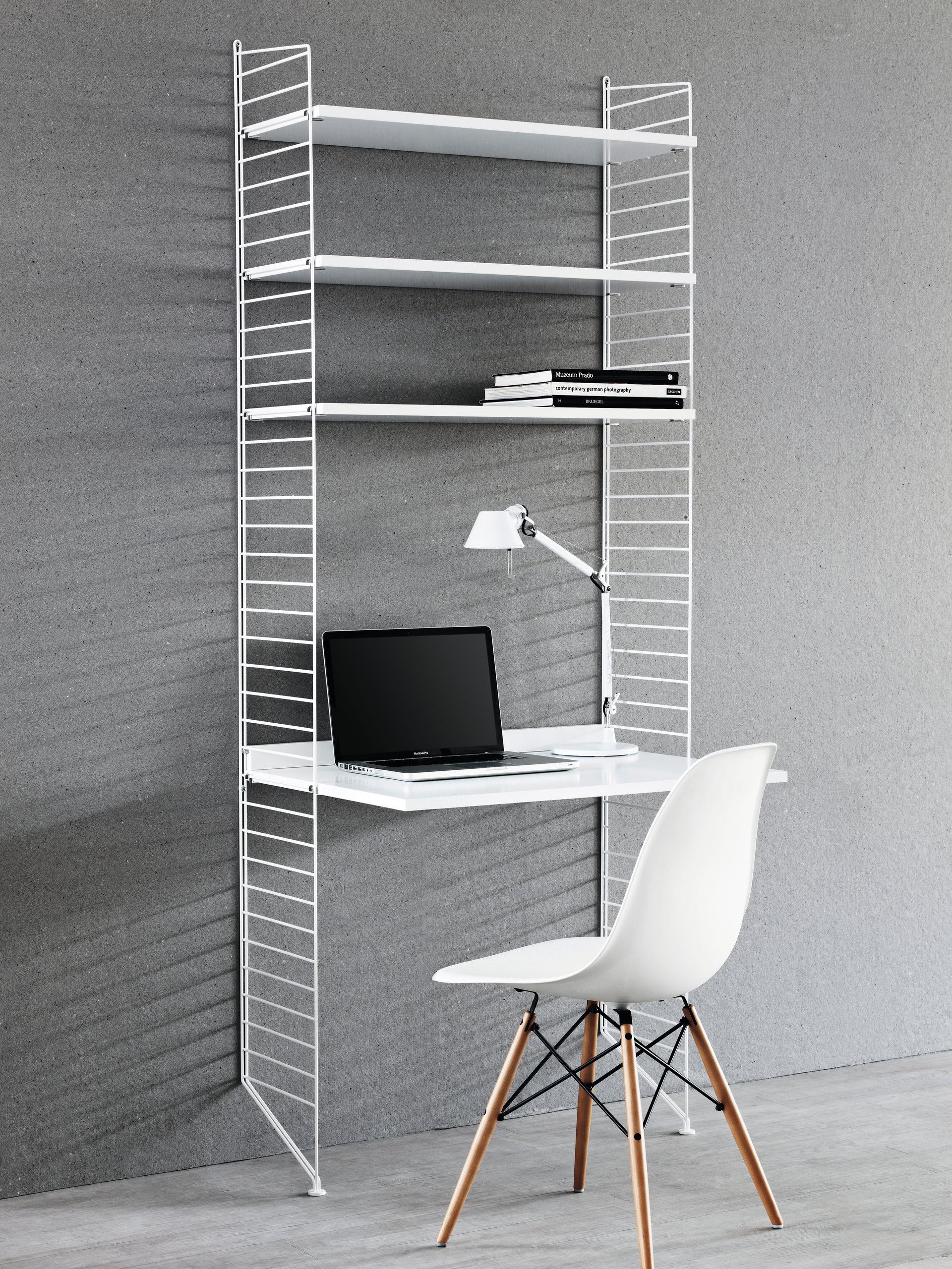 9113524 STRING GULVGAVL 200X30CM HVID STRING HYLDE 78X20CM HVID STRING ARBEJDSPLADE 78X58CM