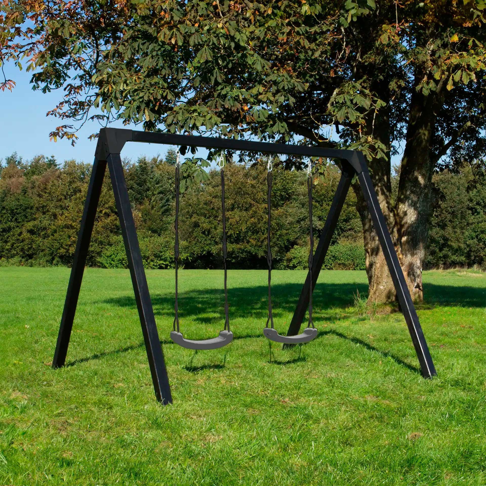 2392566 Plus Gyngestativ Sort 2