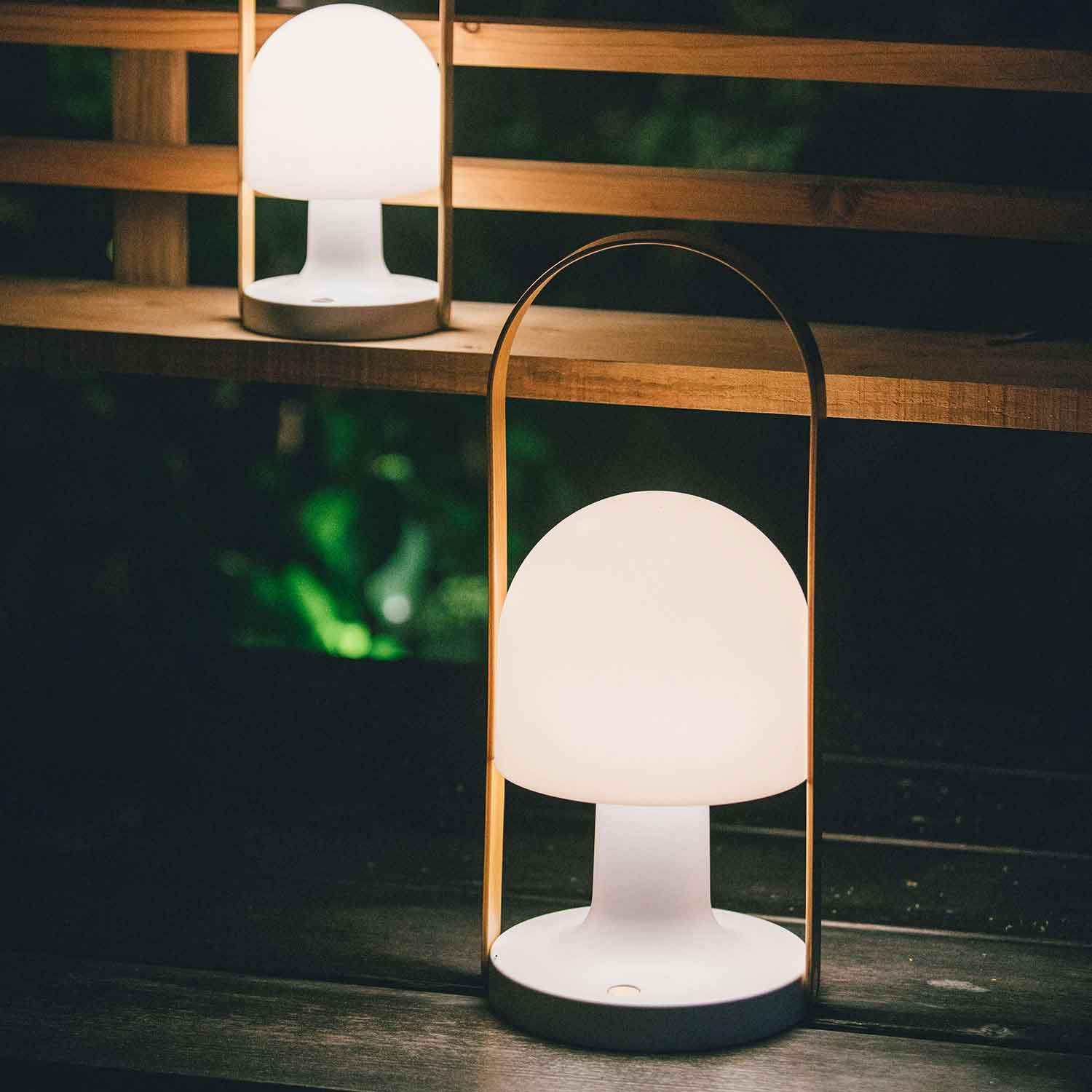 9145817 FOLLOWME PLUS BORDLAMPE 1