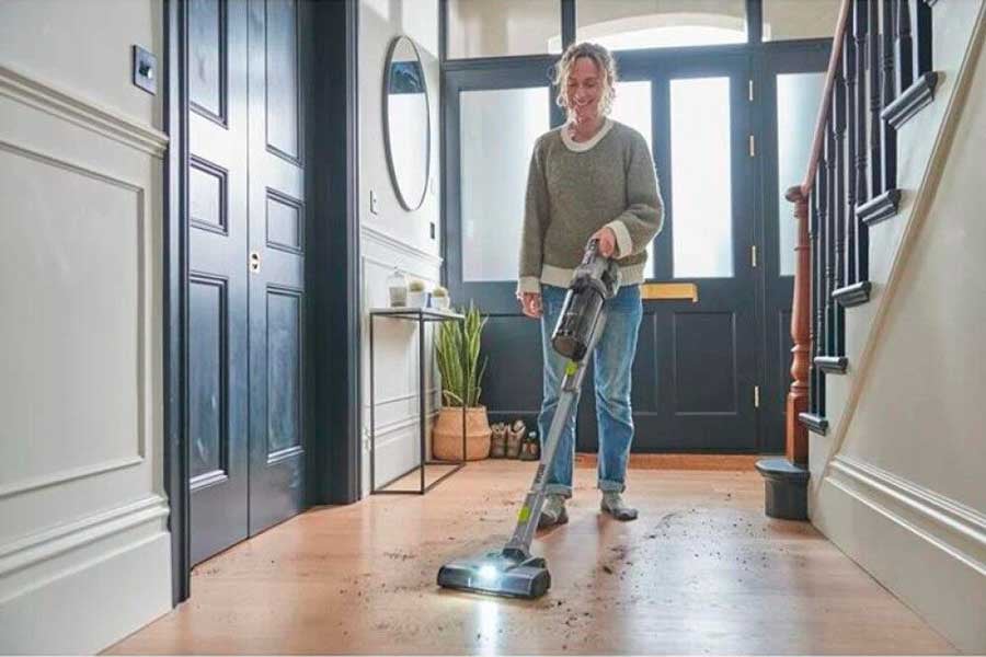 2426396 RYOBI ONE+STØVSUGER 3
