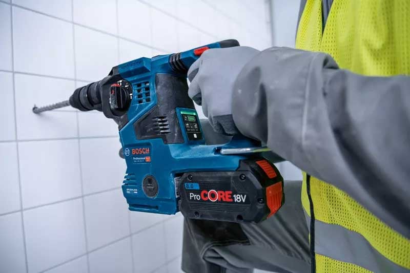 7442735 BOSCH 18V BOREHAMMER 5 (1)