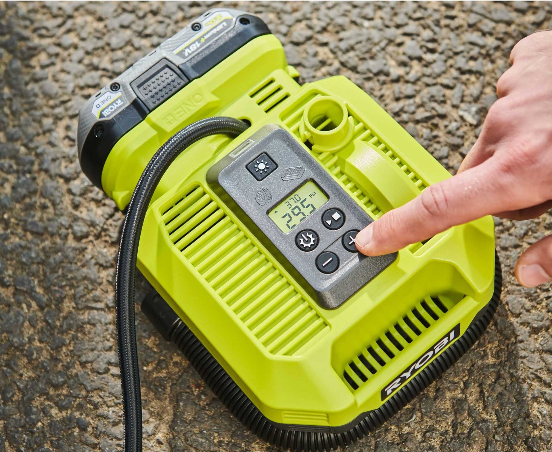 2394187 RYOBI MULTIKOMPRESSOR RMI18 0 3