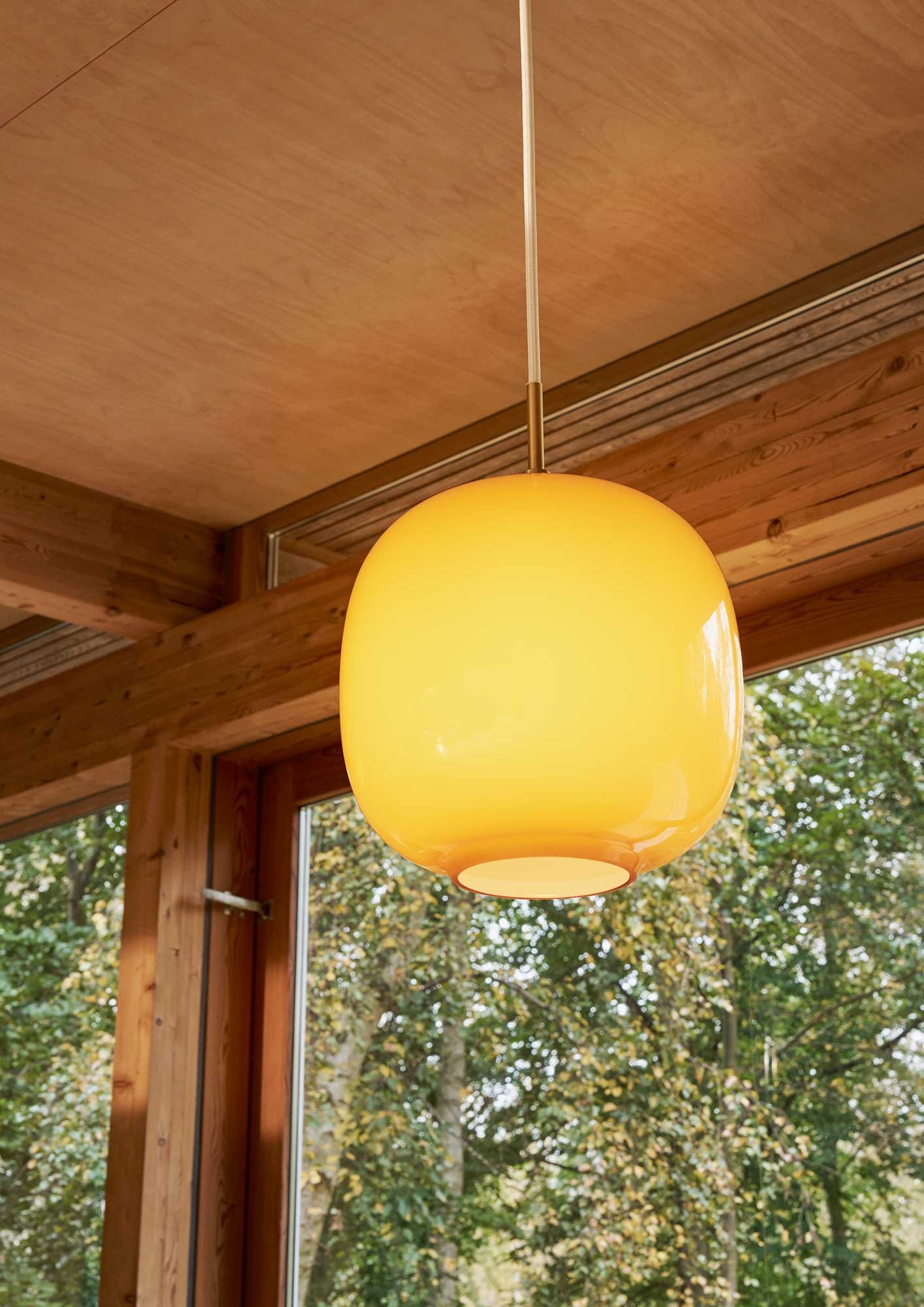 9146622 VL45 RADIOHUS PENDEL Ø175MM AMBER GLASS 3