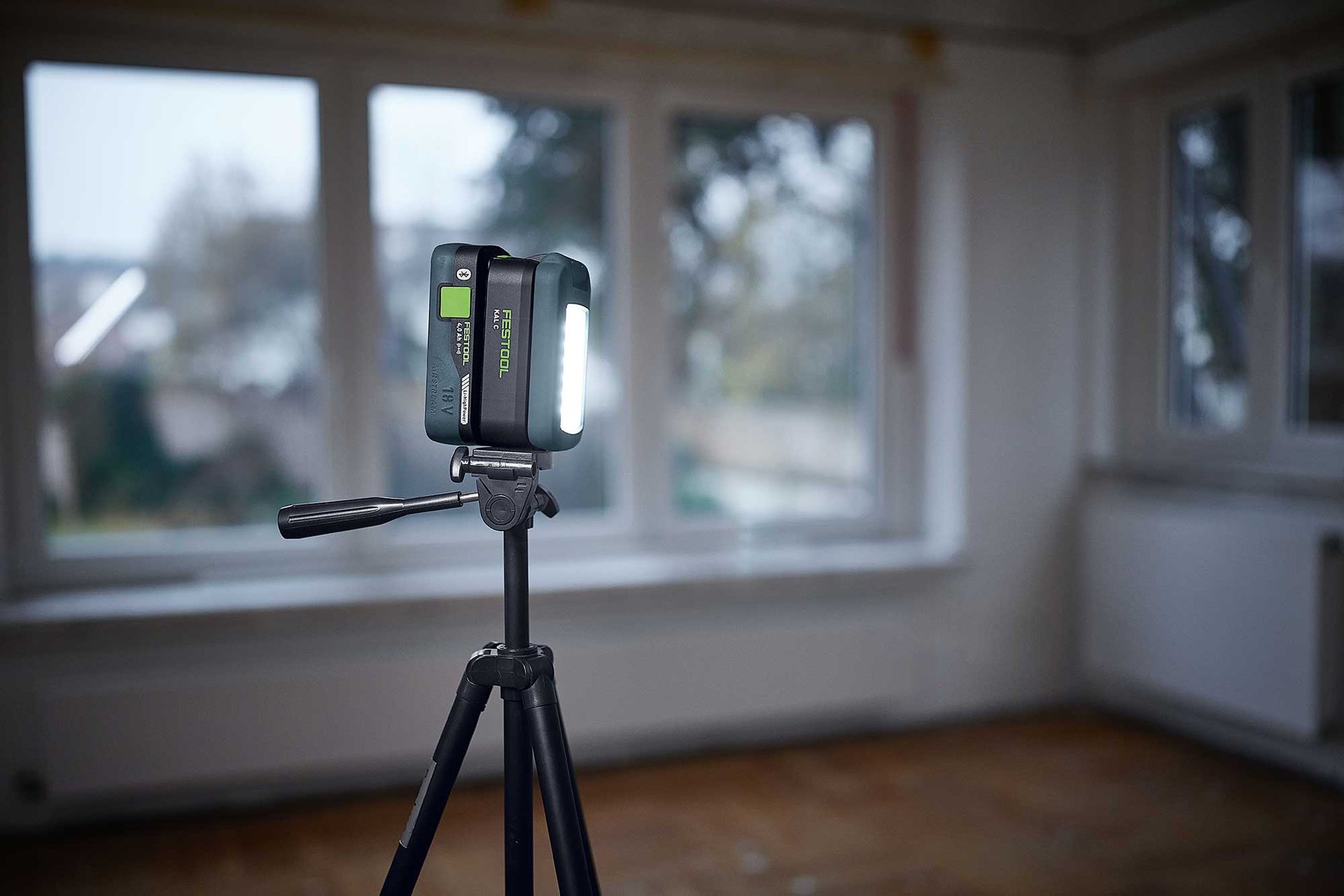 2425101 5