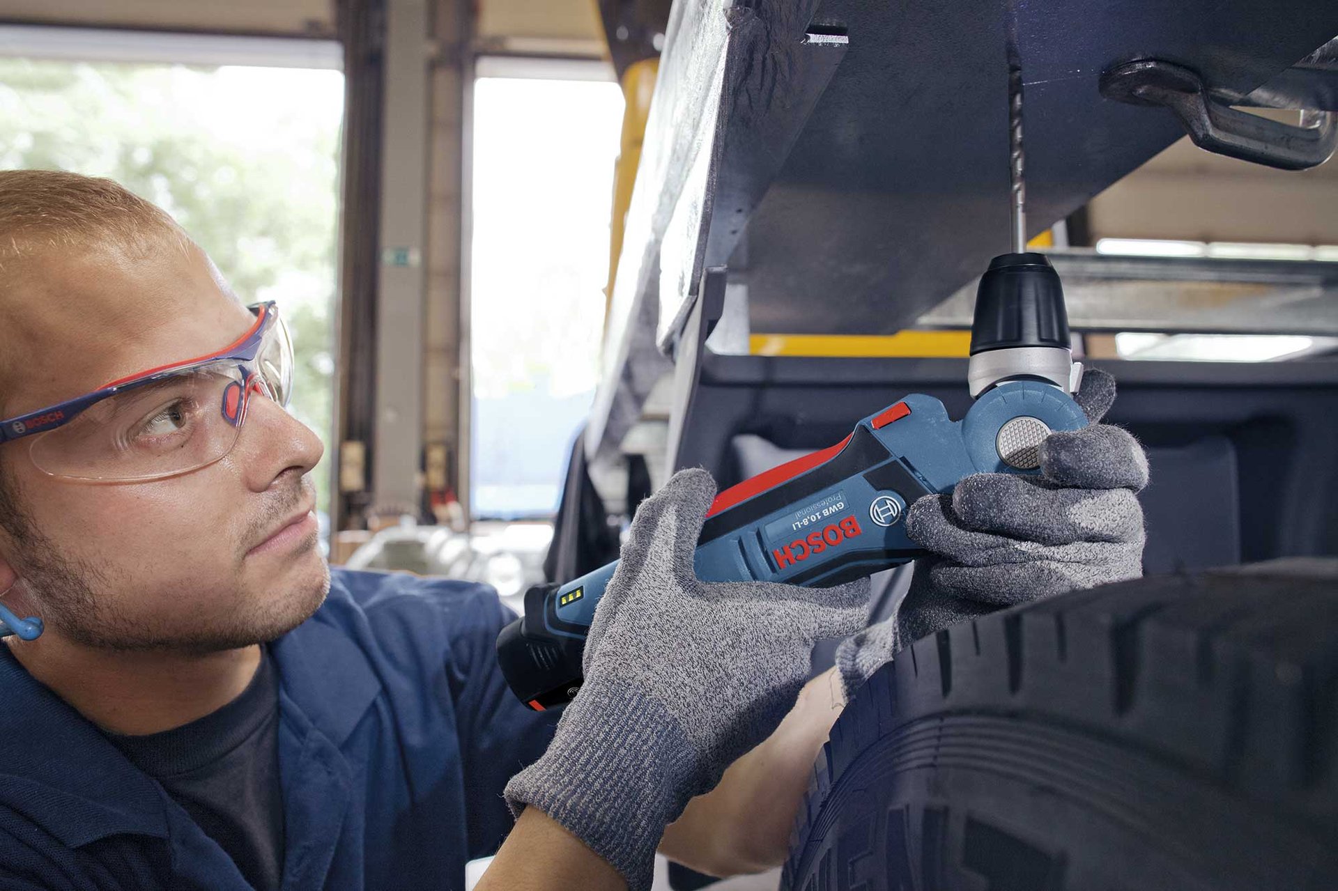 7436856 BOSCH 12V VINKELBOREMASKINE 1