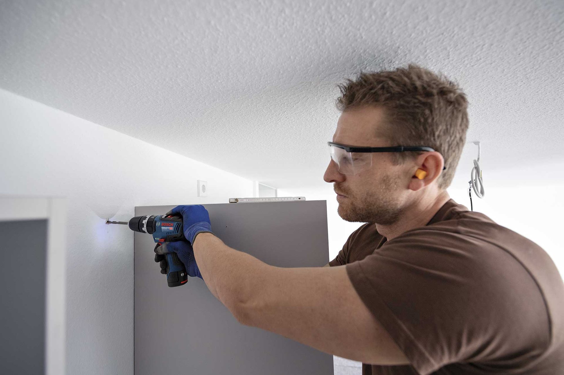 7438486 BOSCH 12V SLAGBOREMASKINE 1