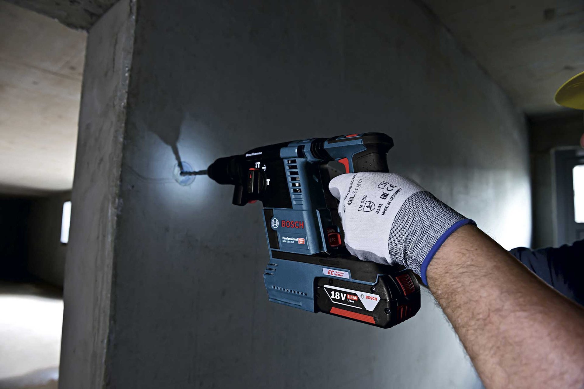 7438462 BOSCH 18V BOREHAMMER 3