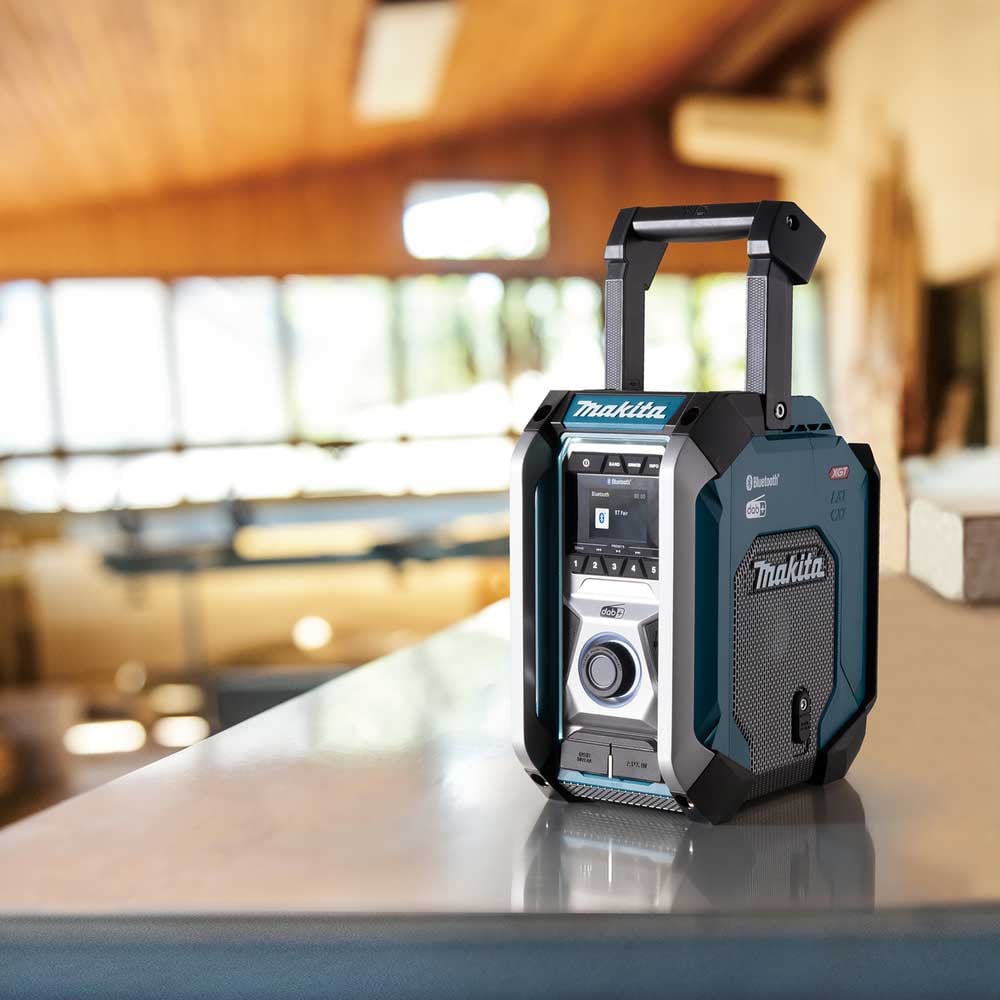 2264416 MAKITA 18V BLUETOOTH RADIO 5