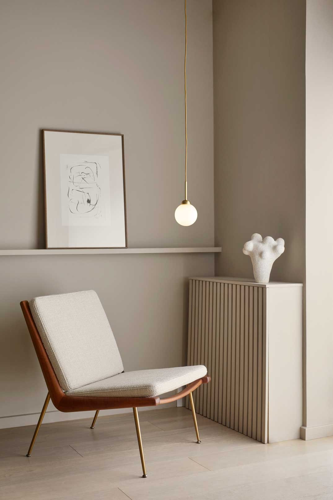 9146970 NUURA APIALES 1 PENDEL BØRSTET MESSING OPAL 1 (1)