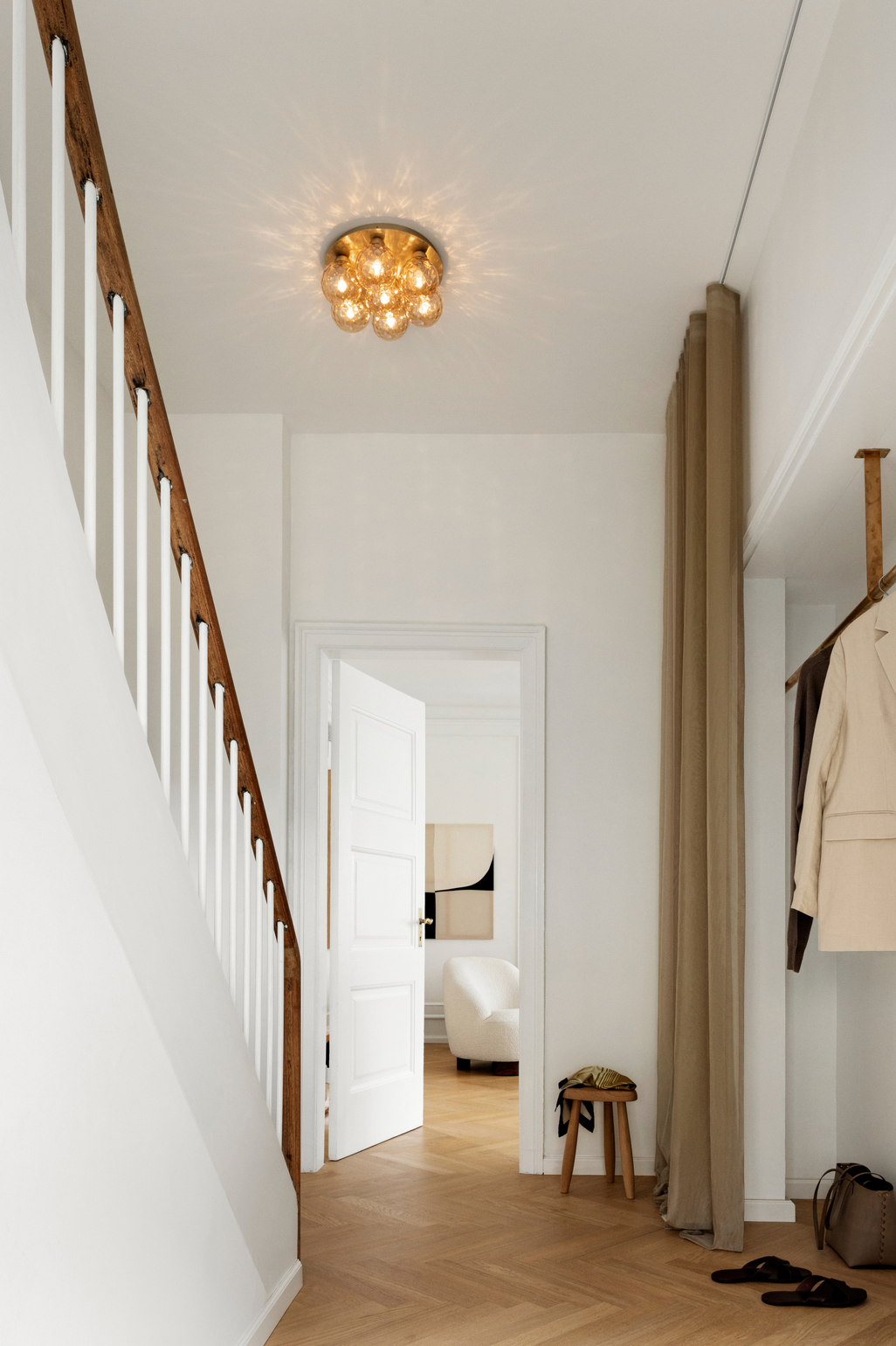 9146992 NUURA APIALES 7 PLAFOND BØRSTET MESSING OPTIC GOLD 2