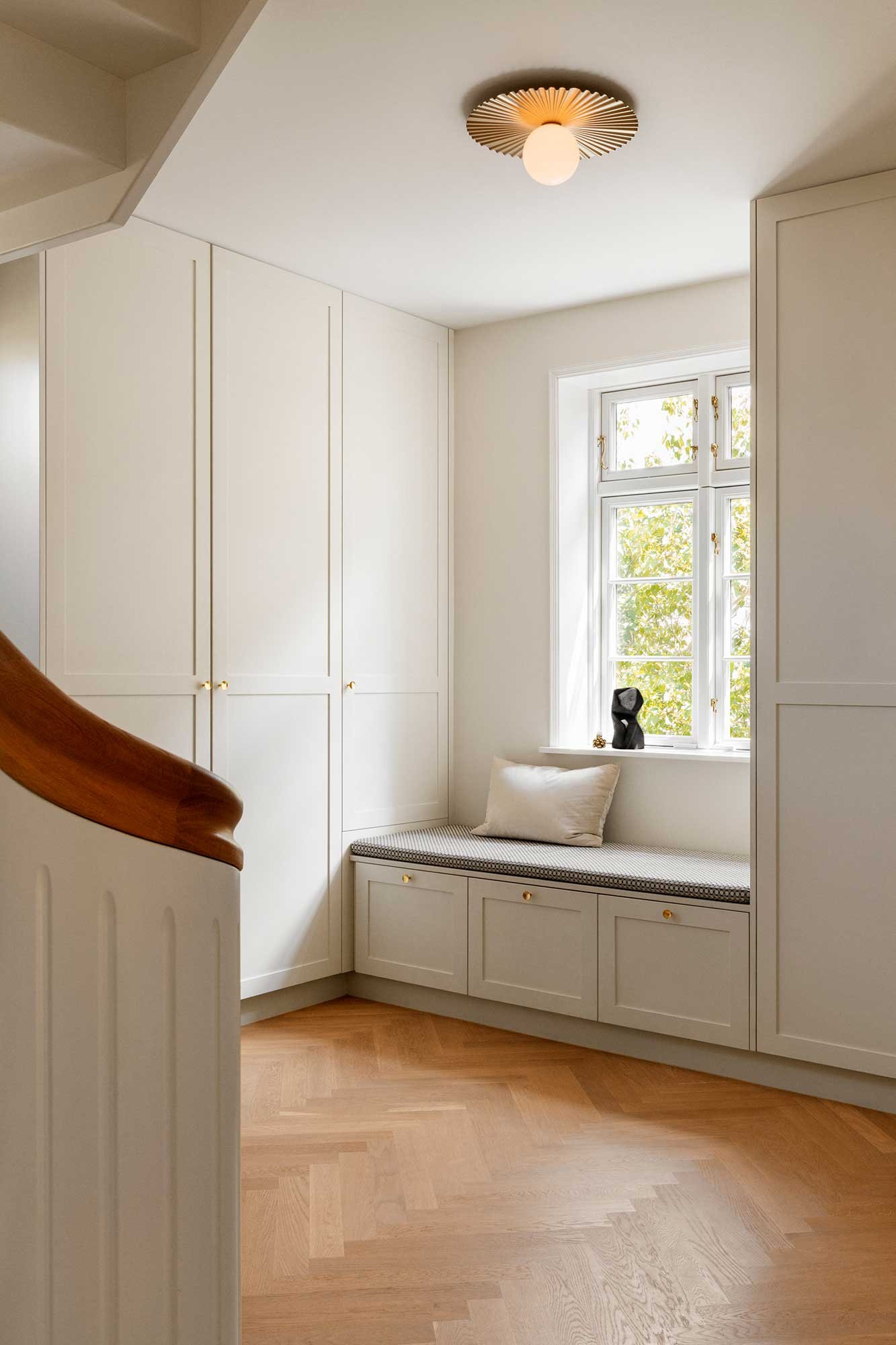 9146957 NUURA LIILA MUUSE MEDIUM VÆG LOFTLAMPE NORDIC GOLD OPAL 4