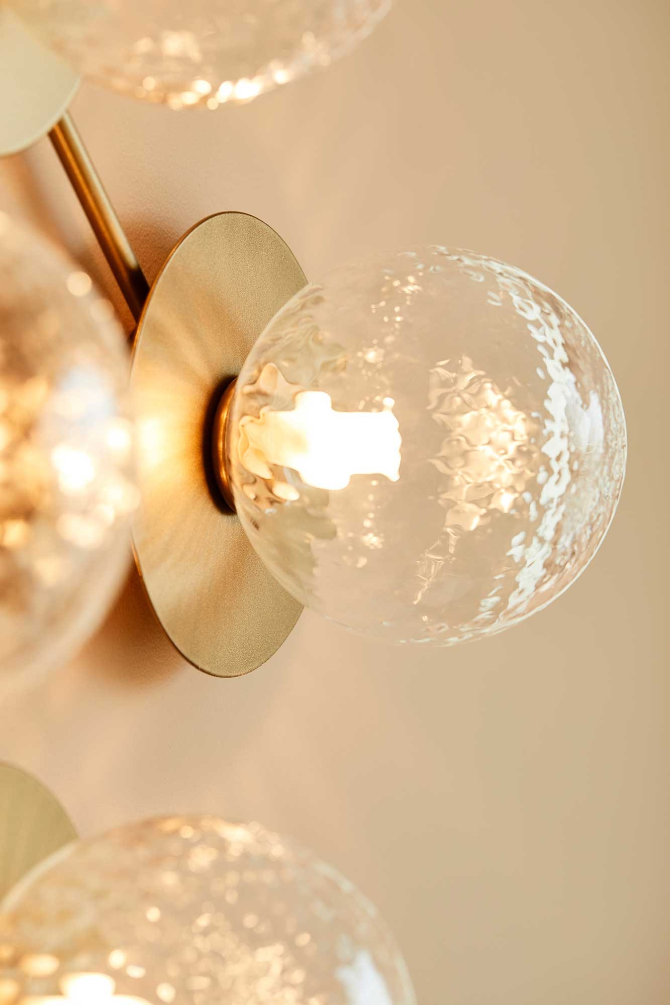 9146927 NUURA LIILA 12 VÆGLOFTLAMPE NORDIC GOLD OPTIC CLEAR 4