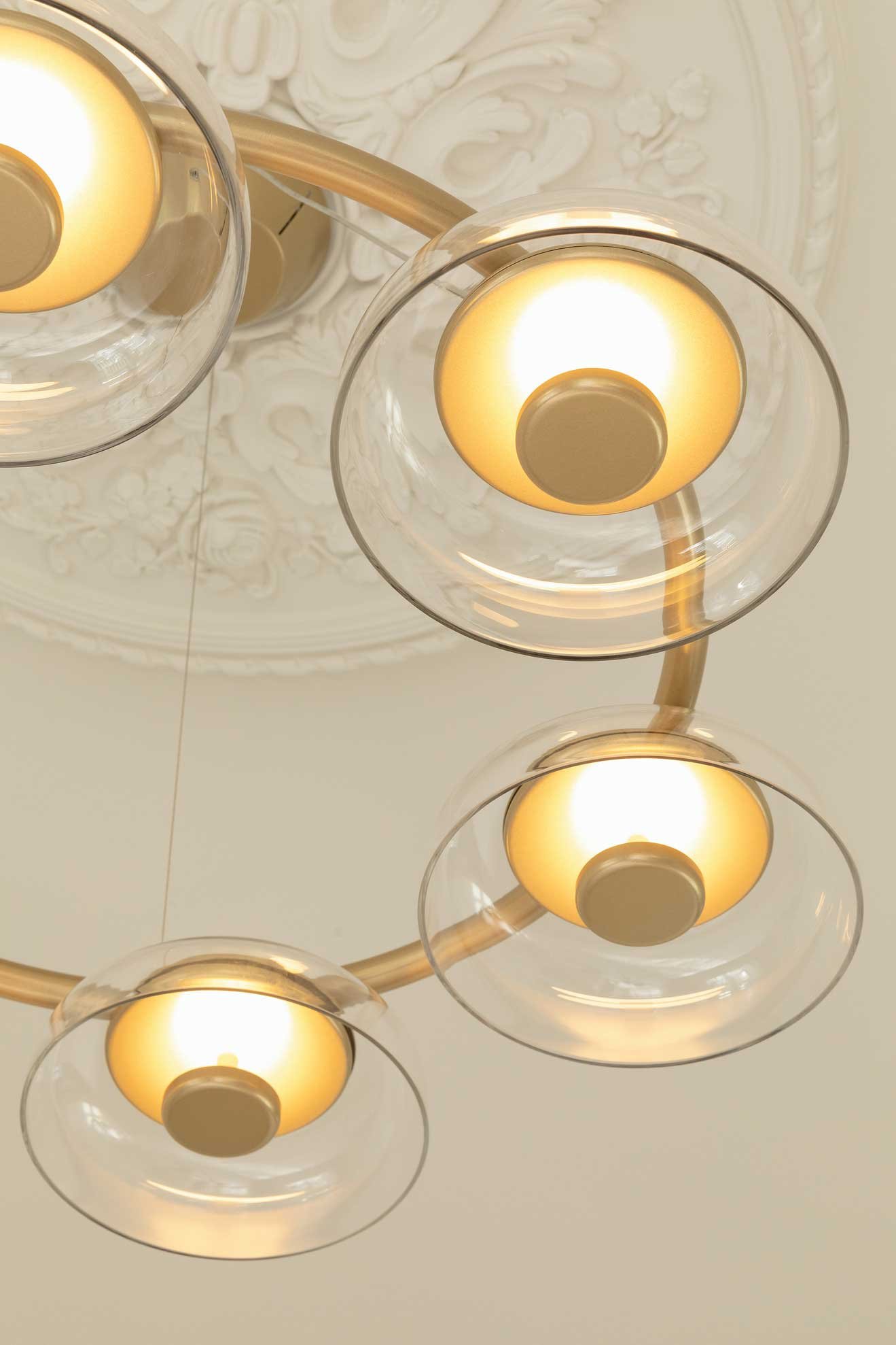 9146890 NUURA BLOSSI 6 LYSEKRONE NORDIC GOLD KLAR 4