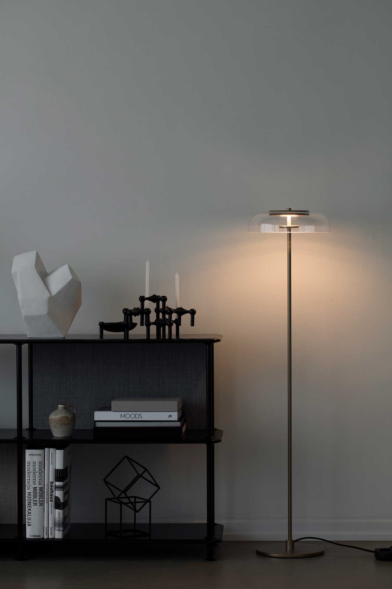9146895 NUURA BLOSSI GULVLAMPE Ø29CM NORDIC GOLD KLAR 4