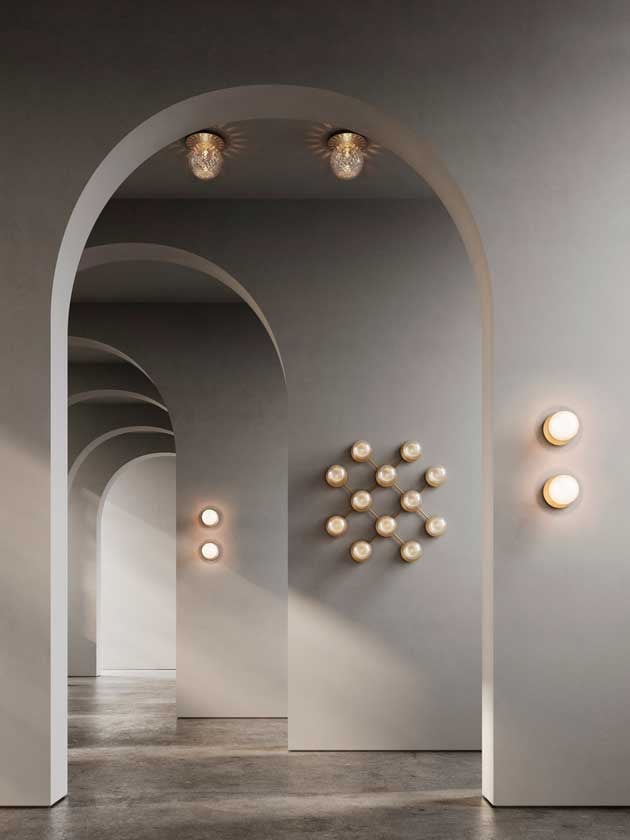 9146942 NUURA LIILA 1 LARGE VÆG LOFTLAMPE IP44 LIGHT SILVER OPAL (1)