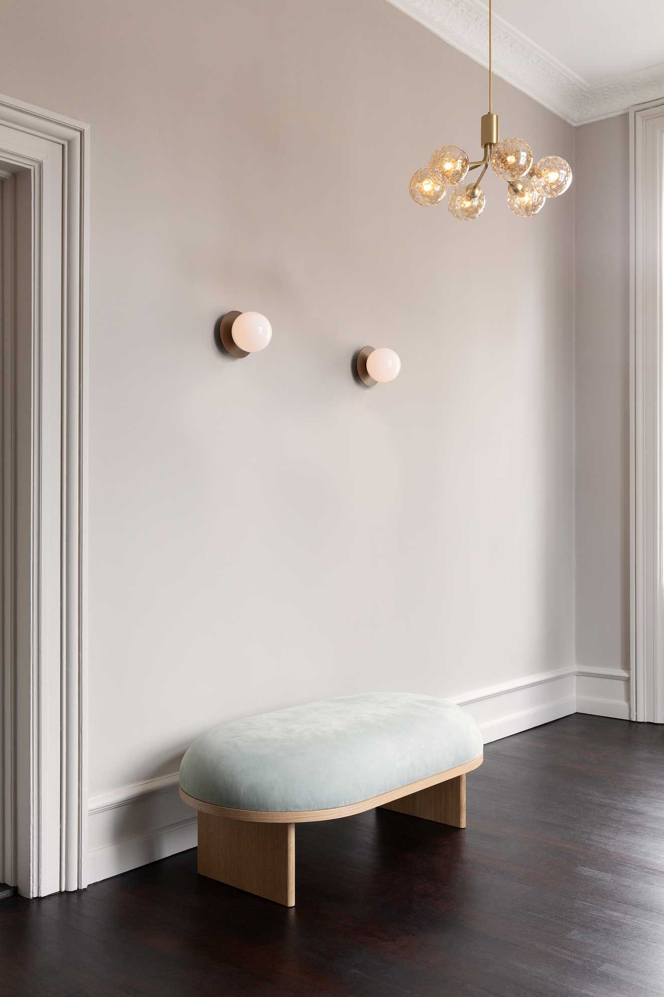 9146950 NUURA LIILA 1 MEDIUM VÆG LOFTLAMPE IP44 DARK BRONZE OPAL 8