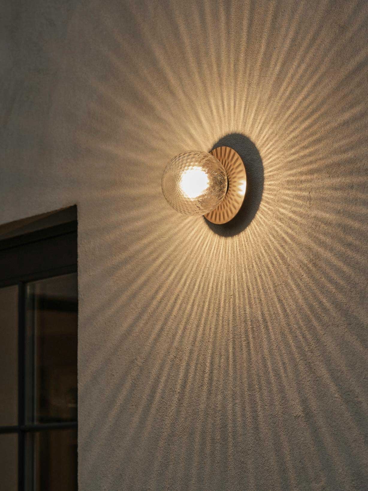9146944 NUURA LIILA 1 OUTDOOR VÆG LOFTLAMPE DARK BRONZE OPTIC CLEAR 3