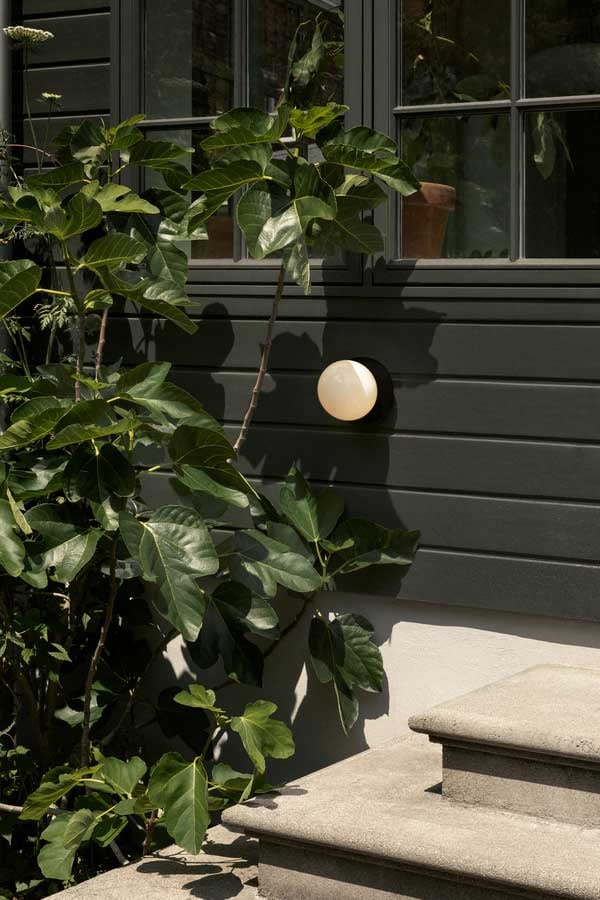 9146945 NUURA LIILA 1 OUTDOOR VÆG LOFTLAMPE SORT OPAL 3