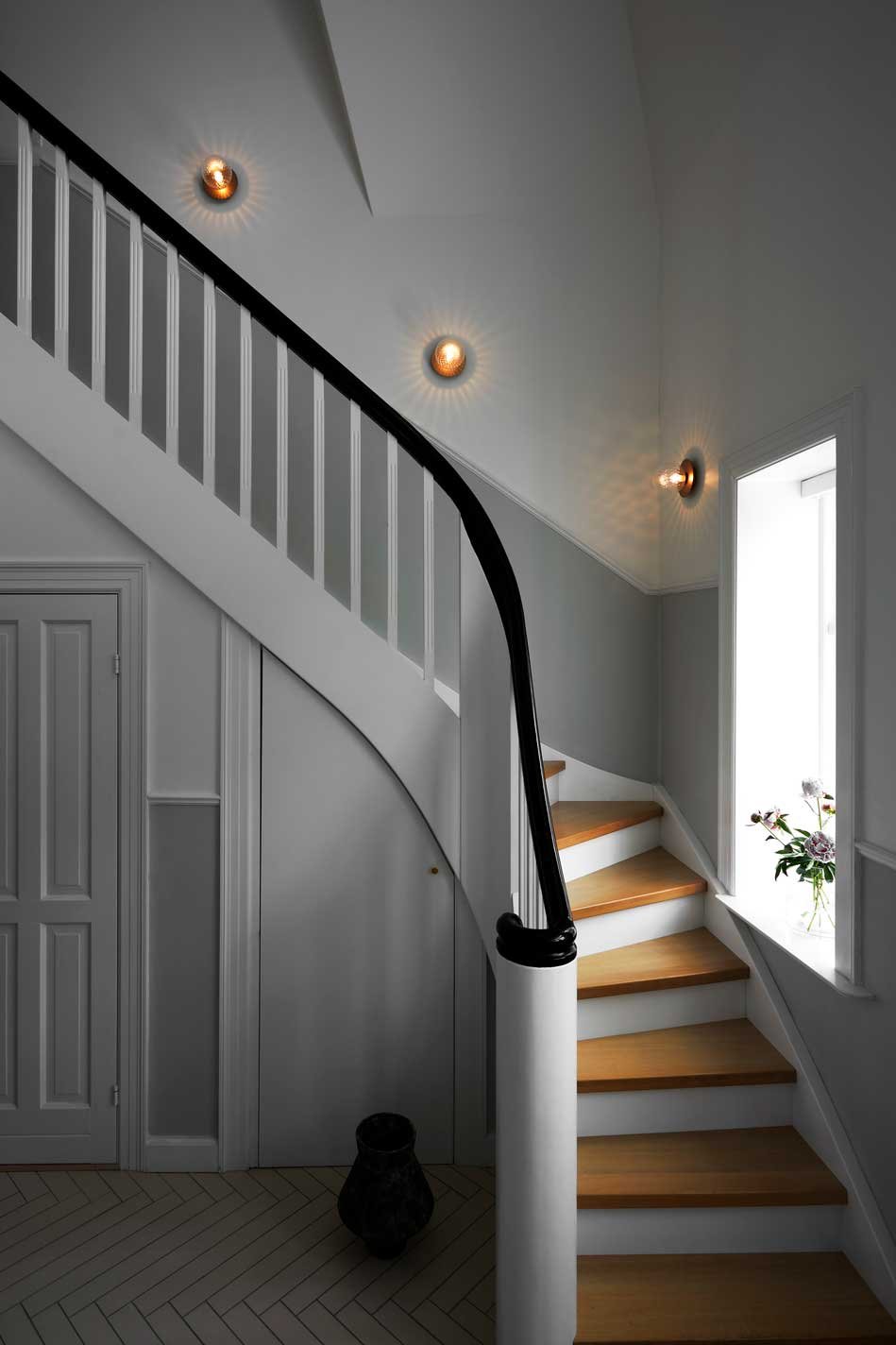 9127337 NUURA LIILA 1 MEDIUM VÆG LOFTLAMPE IP44 NORDIC GOLD OPTIC CLEAR 7